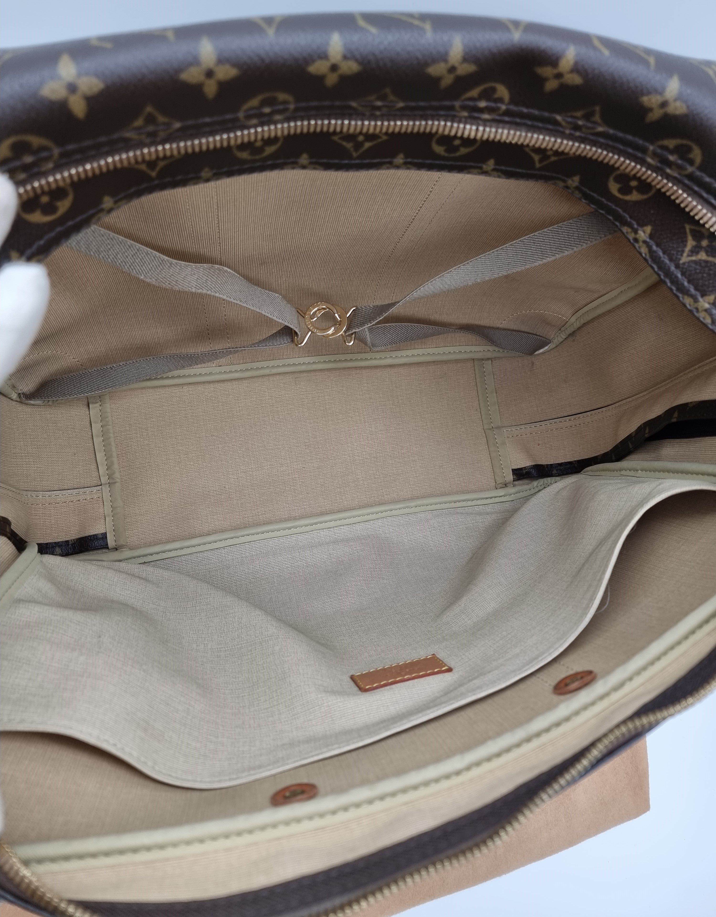 Louis Vuitton Sirius 45