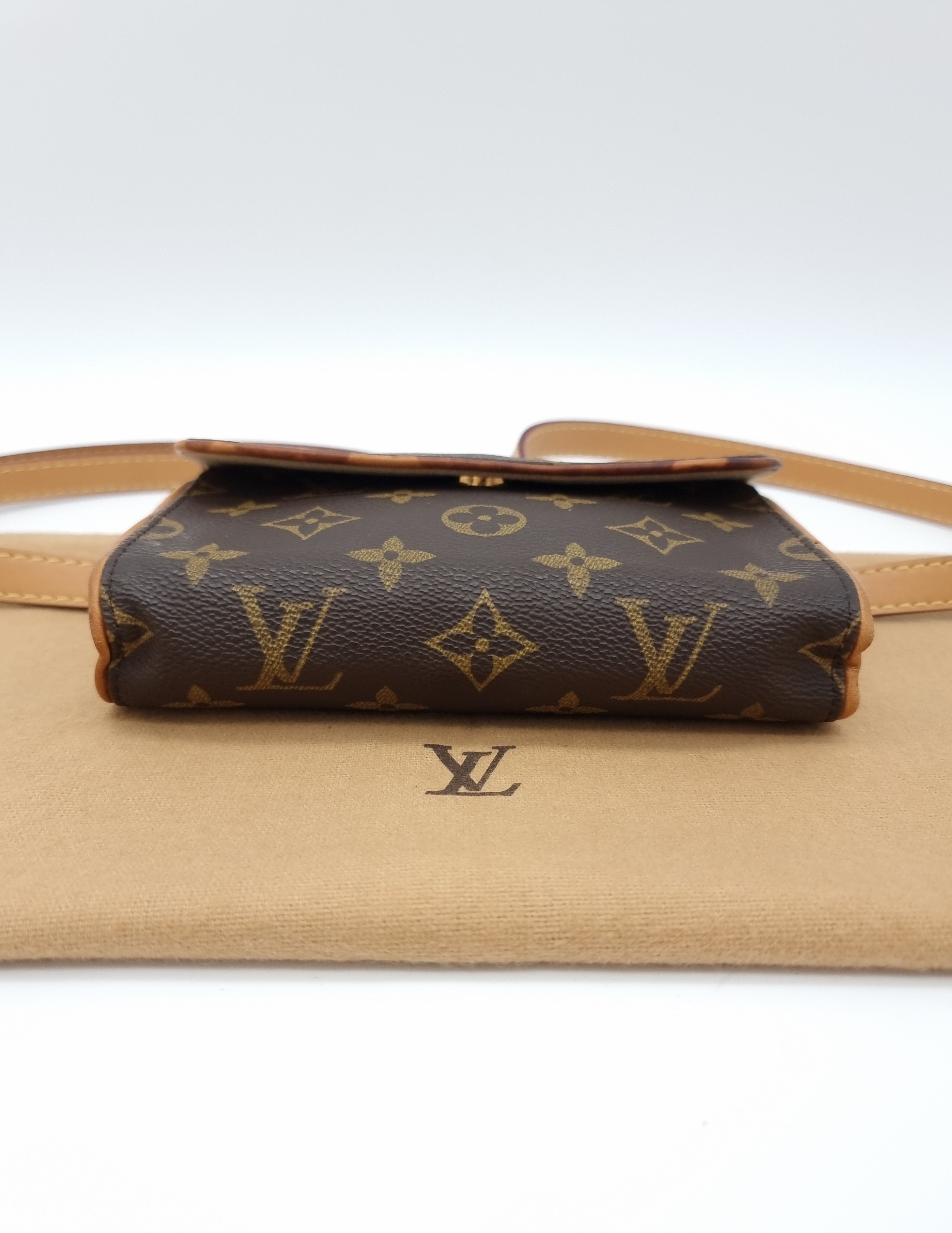 Louis Vuitton Florentine Pouch