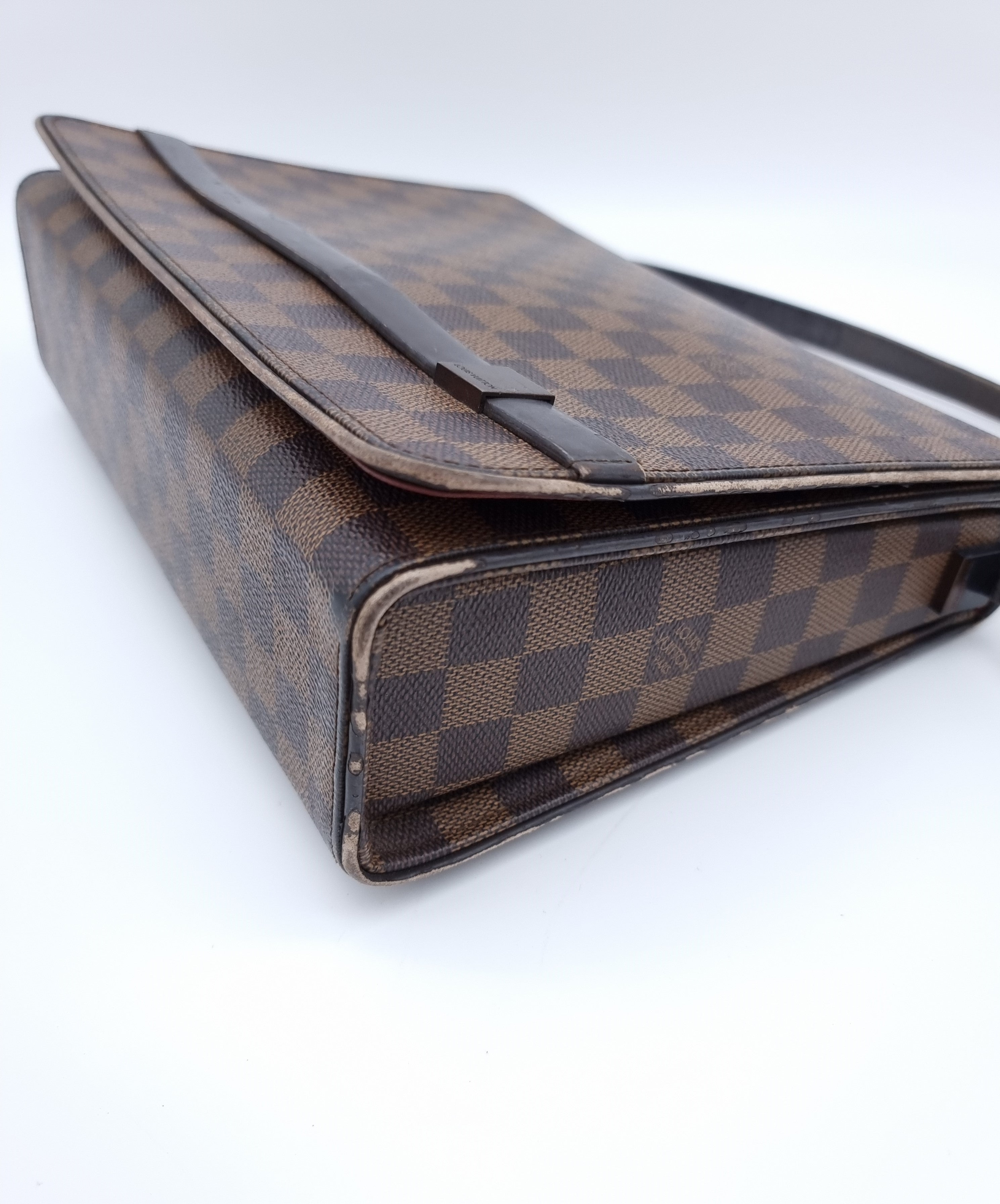 Louis Vuitton Tribeca Carre