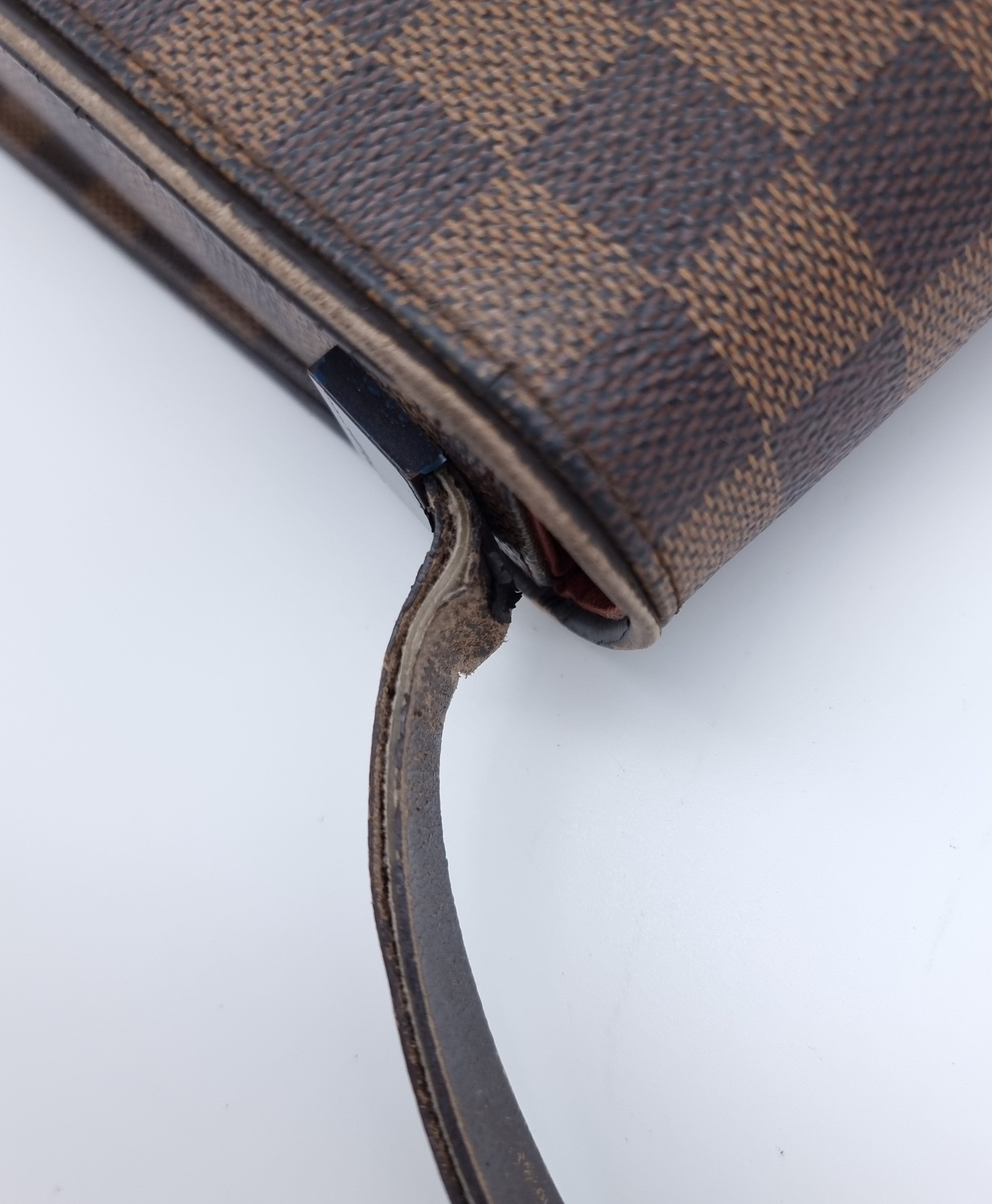 Louis Vuitton Tribeca Carre
