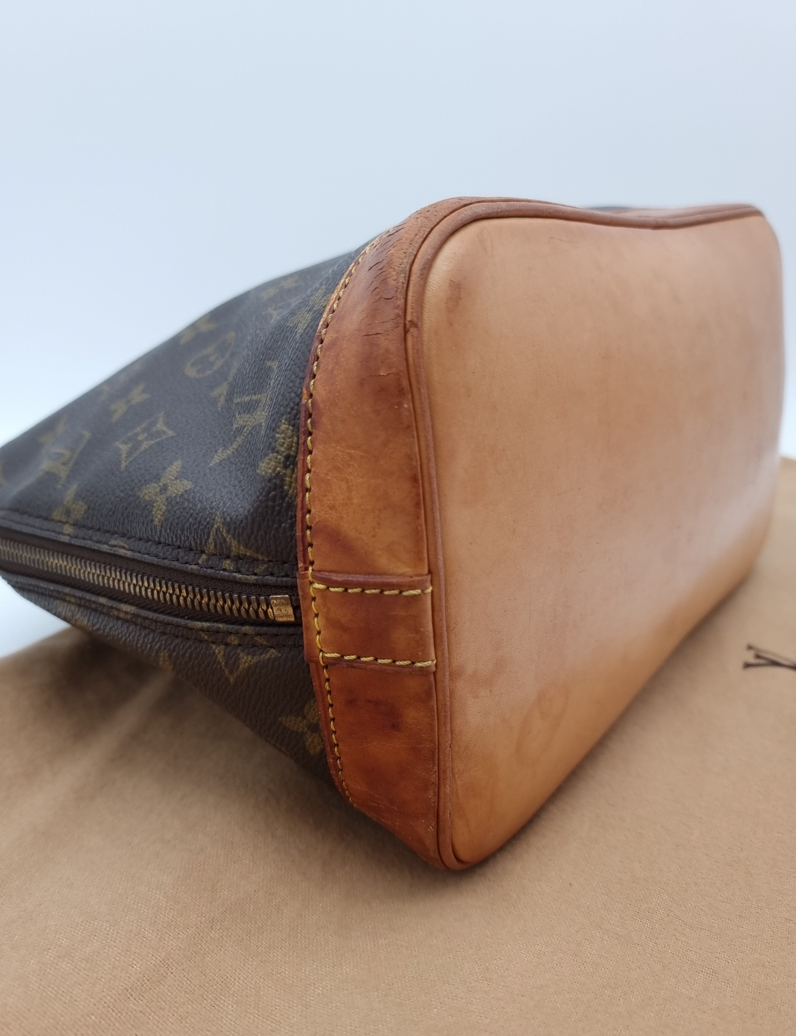 Louis Vuitton Alma