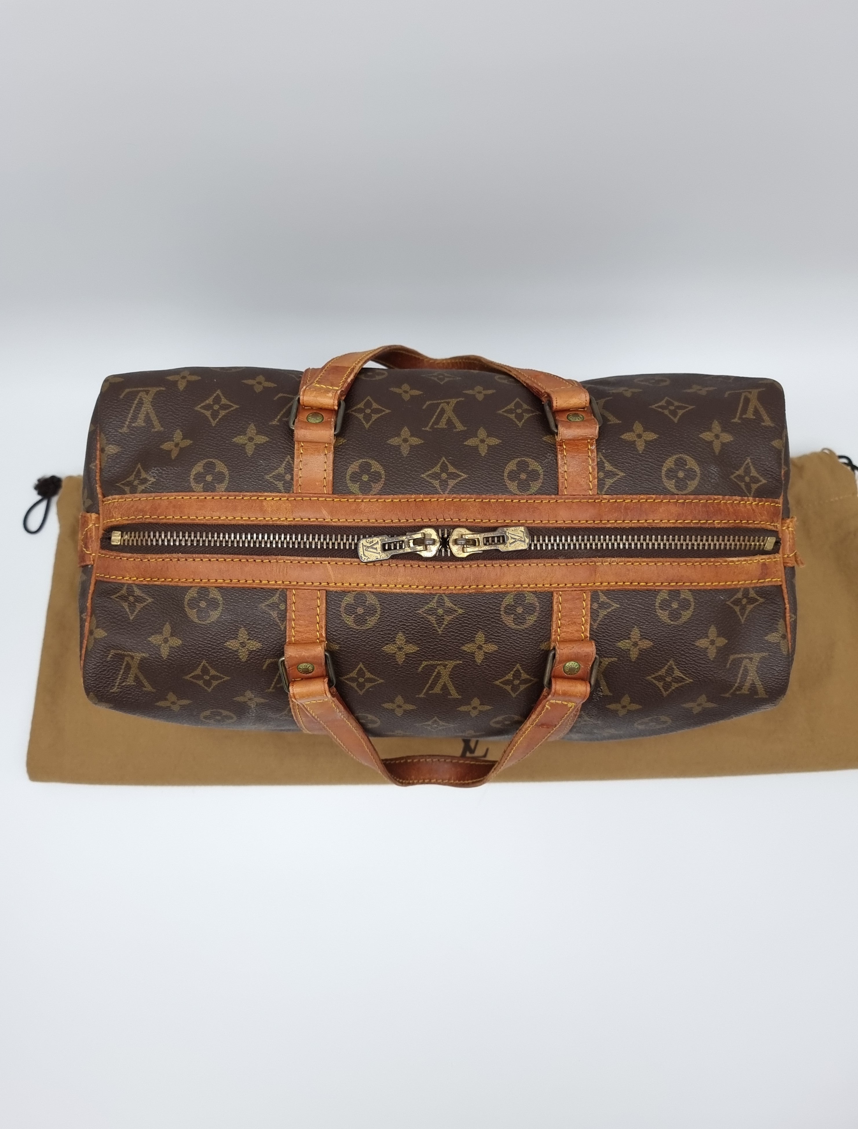 Louis Vuitton Sac Souple 35