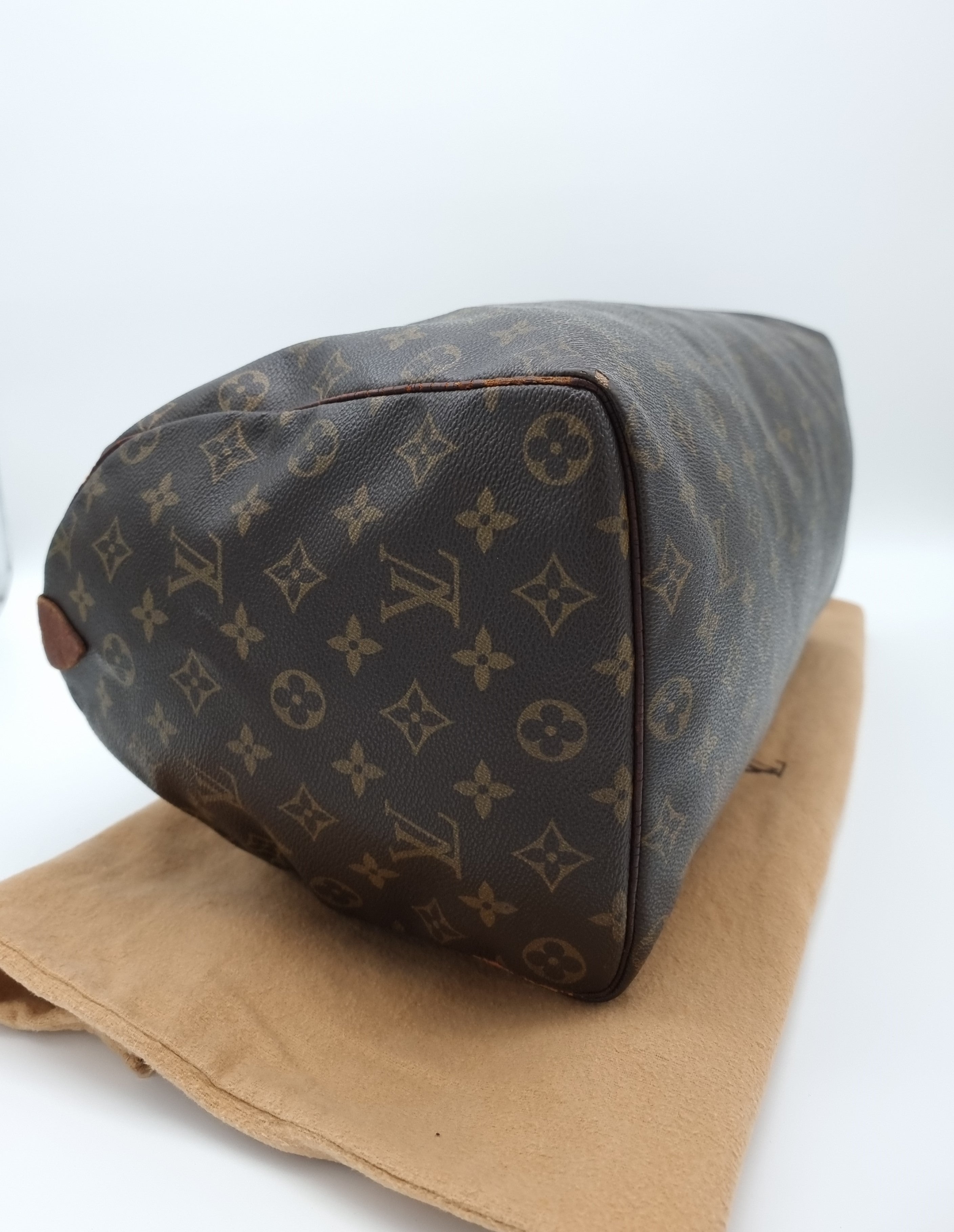 Louis Vuitton Speedy 40