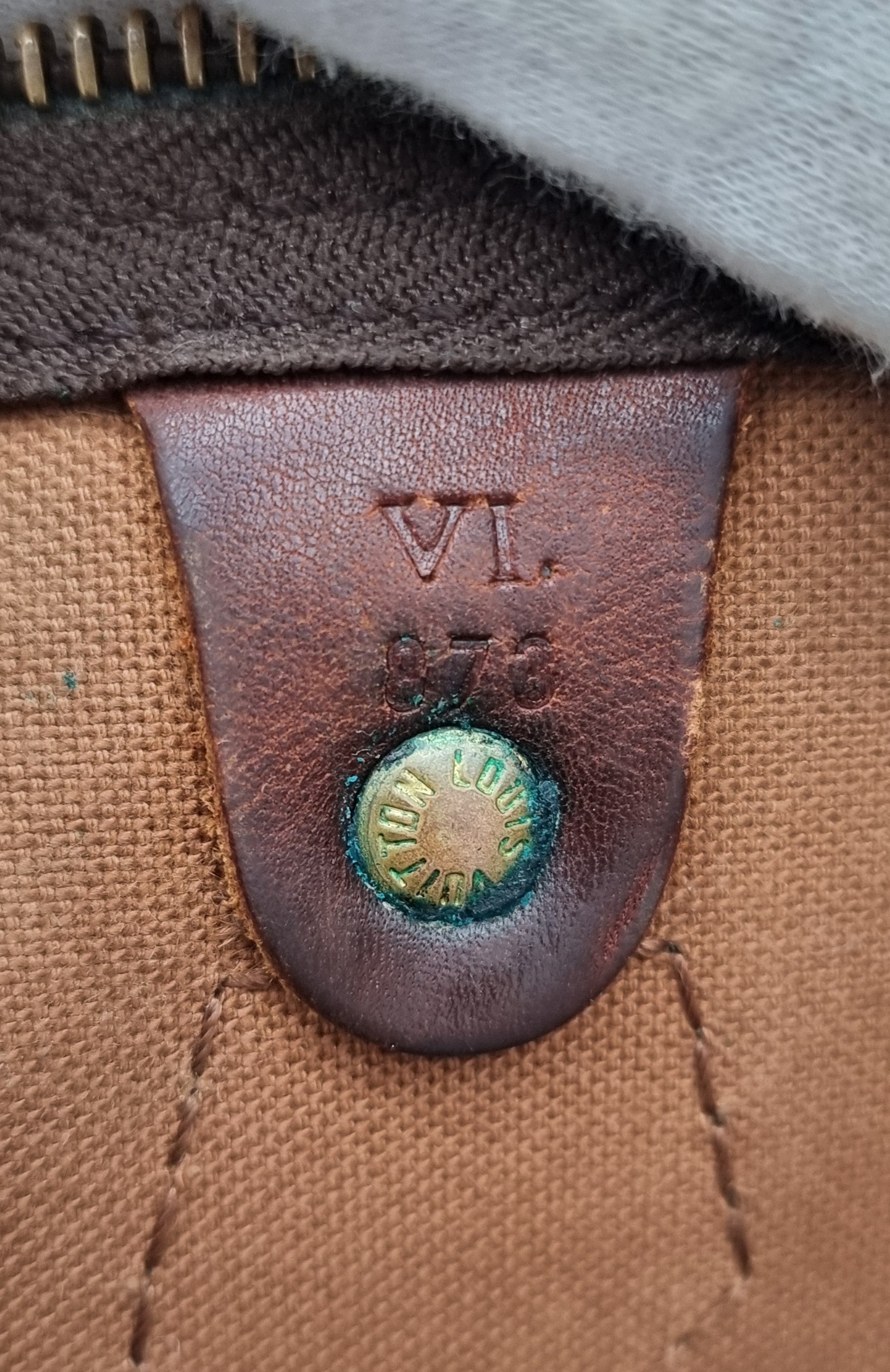Louis Vuitton Speedy 40