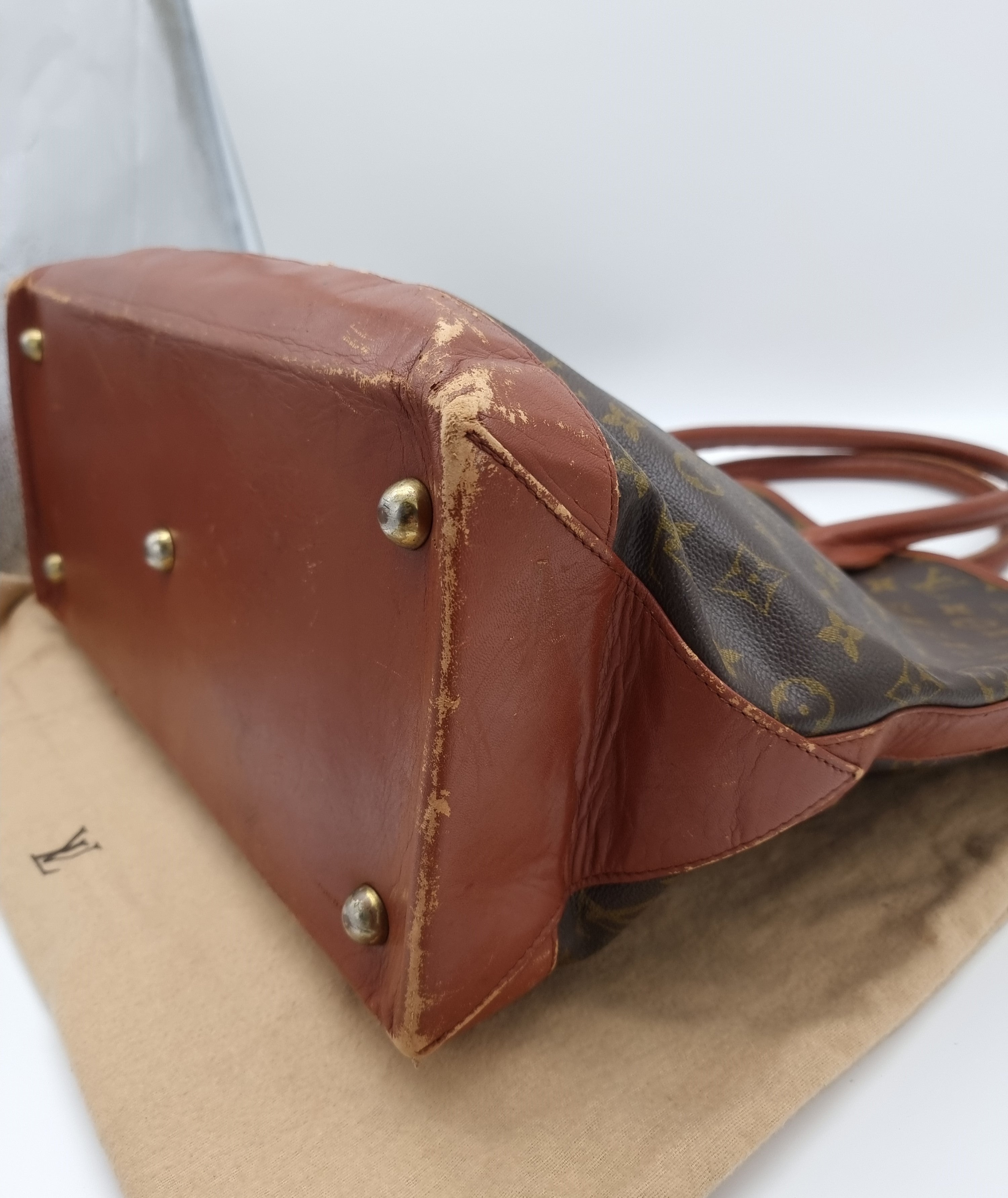 Louis Vuitton Weekend GM Tote