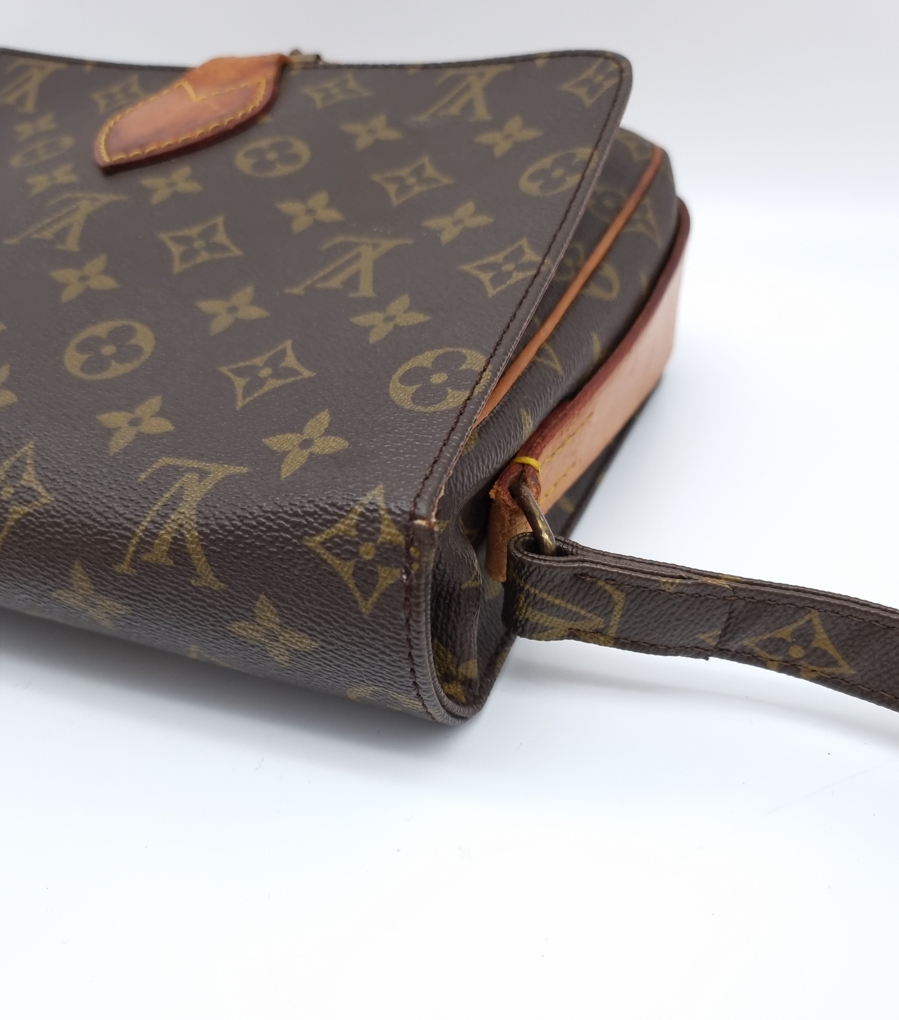 Louis Vuitton Cartouchiere GM