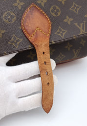 Louis Vuitton Cartouchiere GM