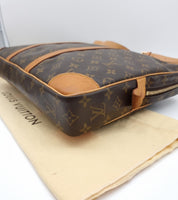 Louis Vuitton Porte Documents Voyage
