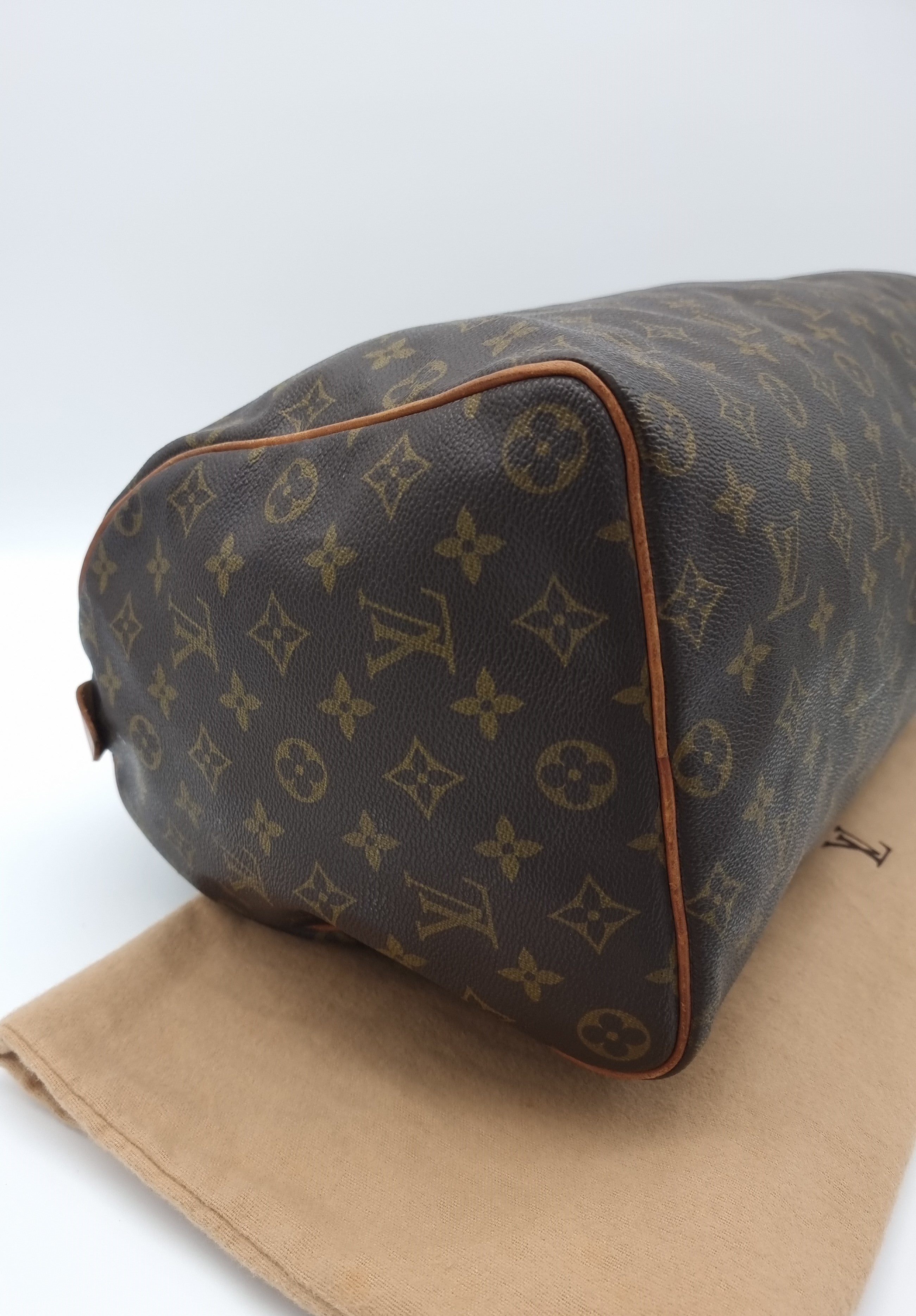 Louis Vuitton Speedy 40