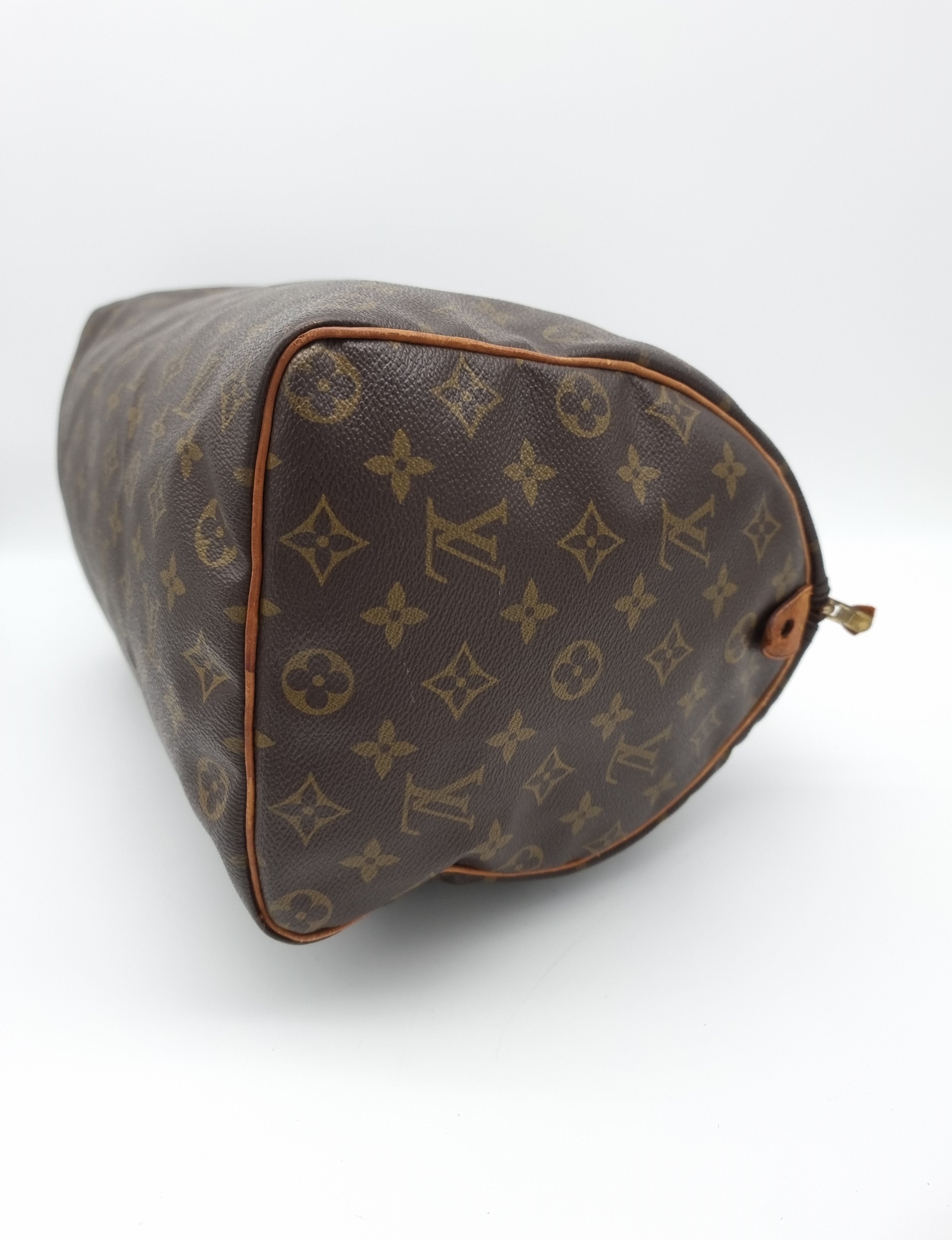 Louis Vuitton Speedy 35
