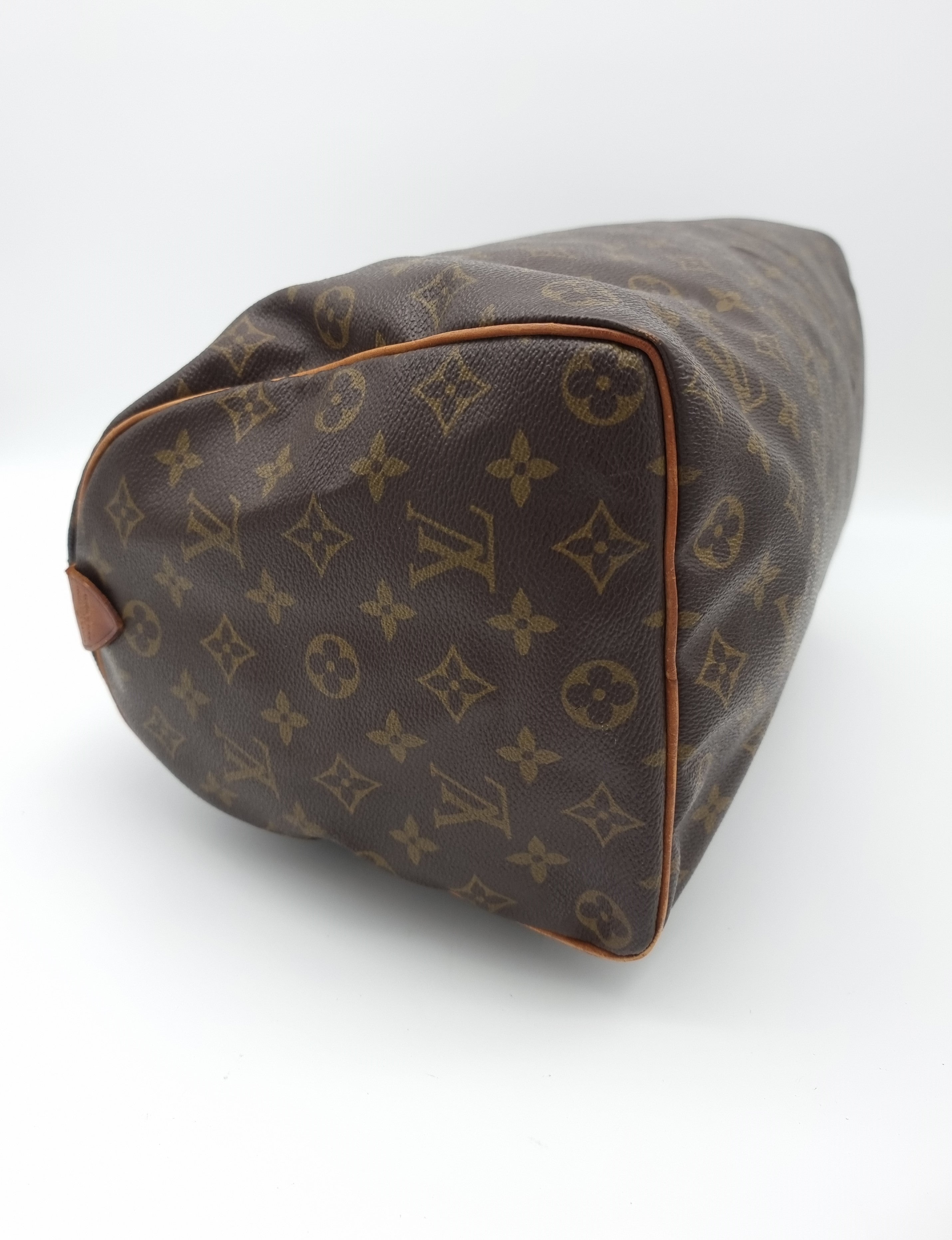 Louis Vuitton Speedy 35