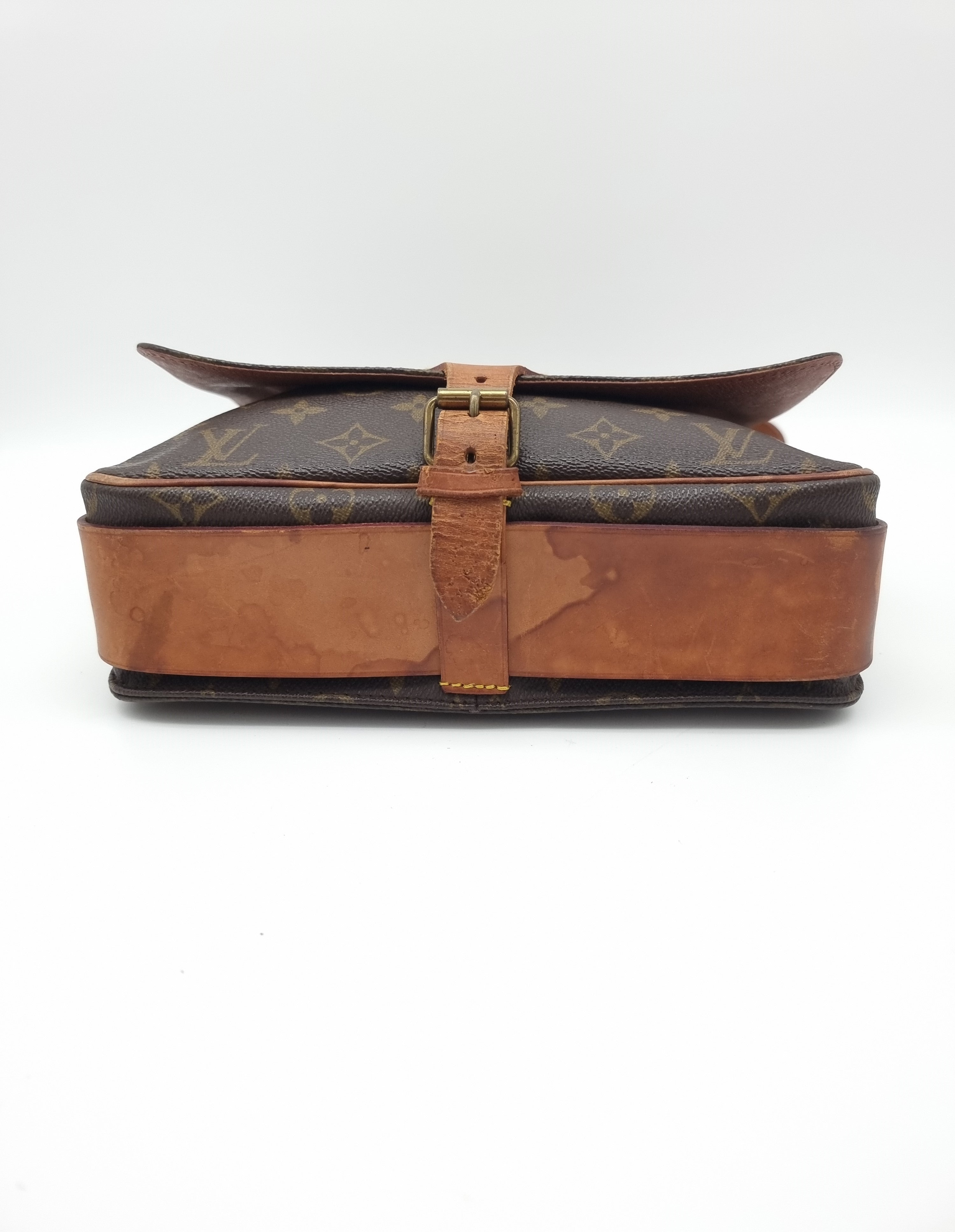 Louis Vuitton Cartouchiere GM
