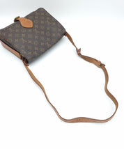 Louis Vuitton Cartouchiere GM