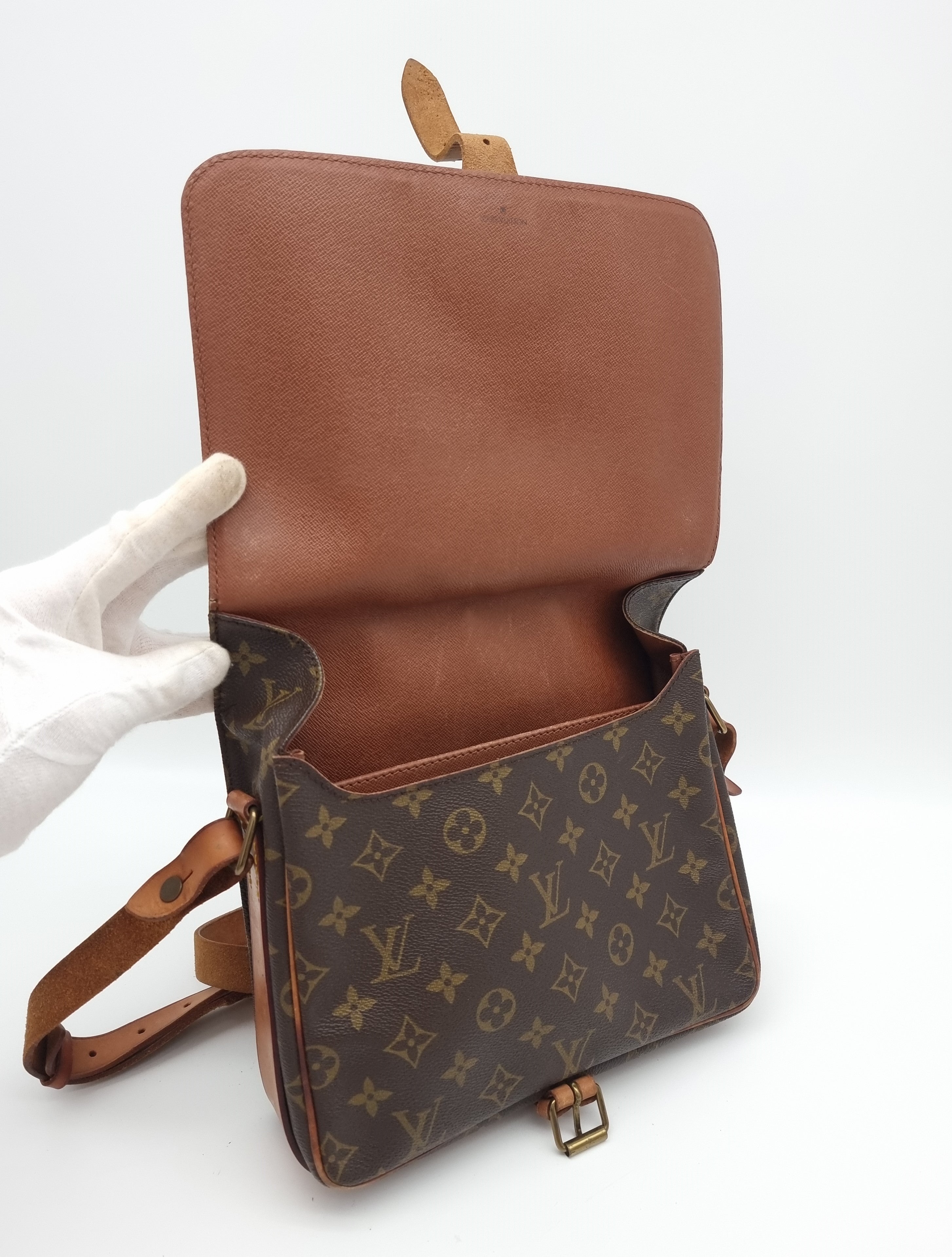 Louis Vuitton Cartouchiere GM