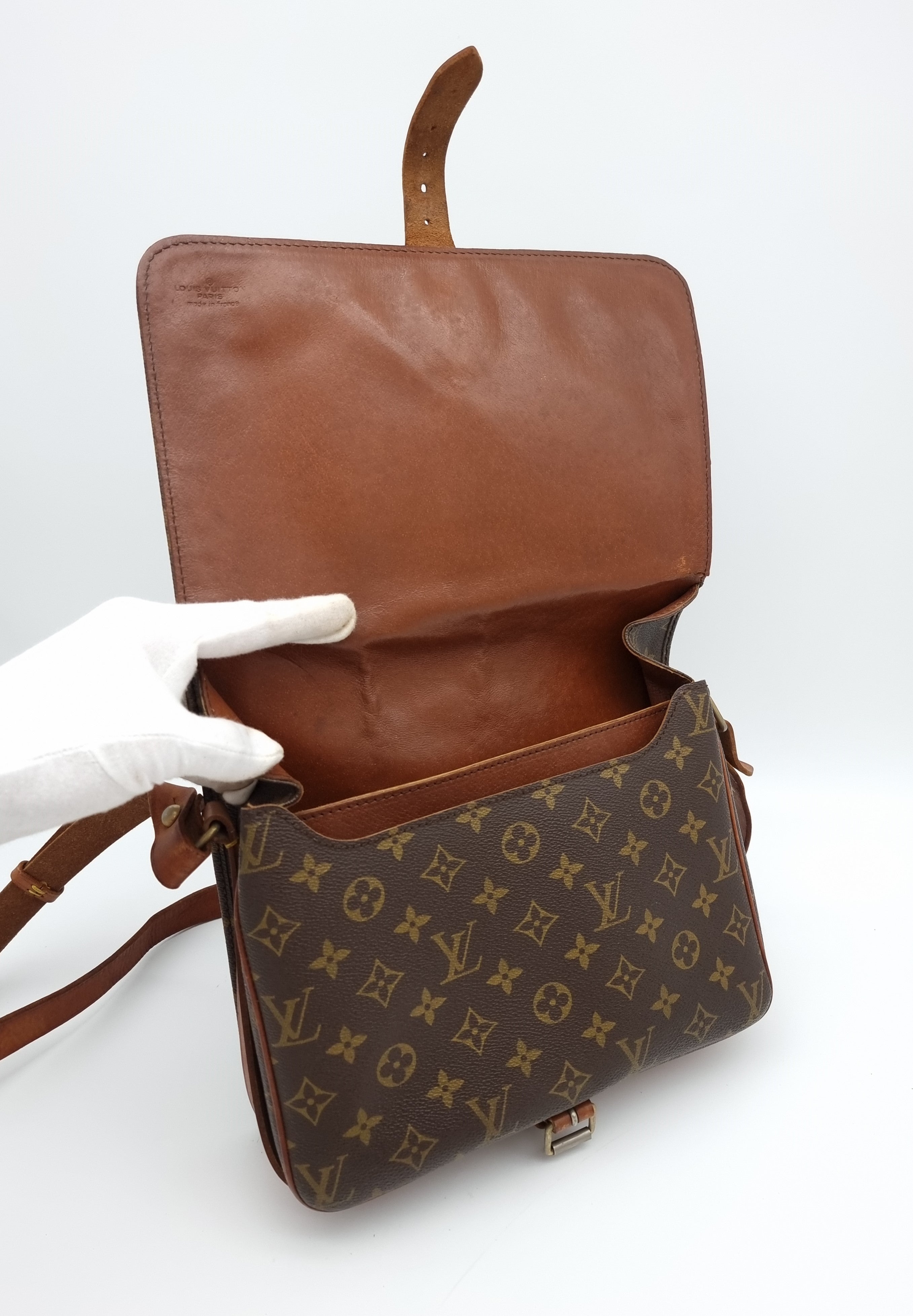 Louis Vuitton Cartouchiere GM