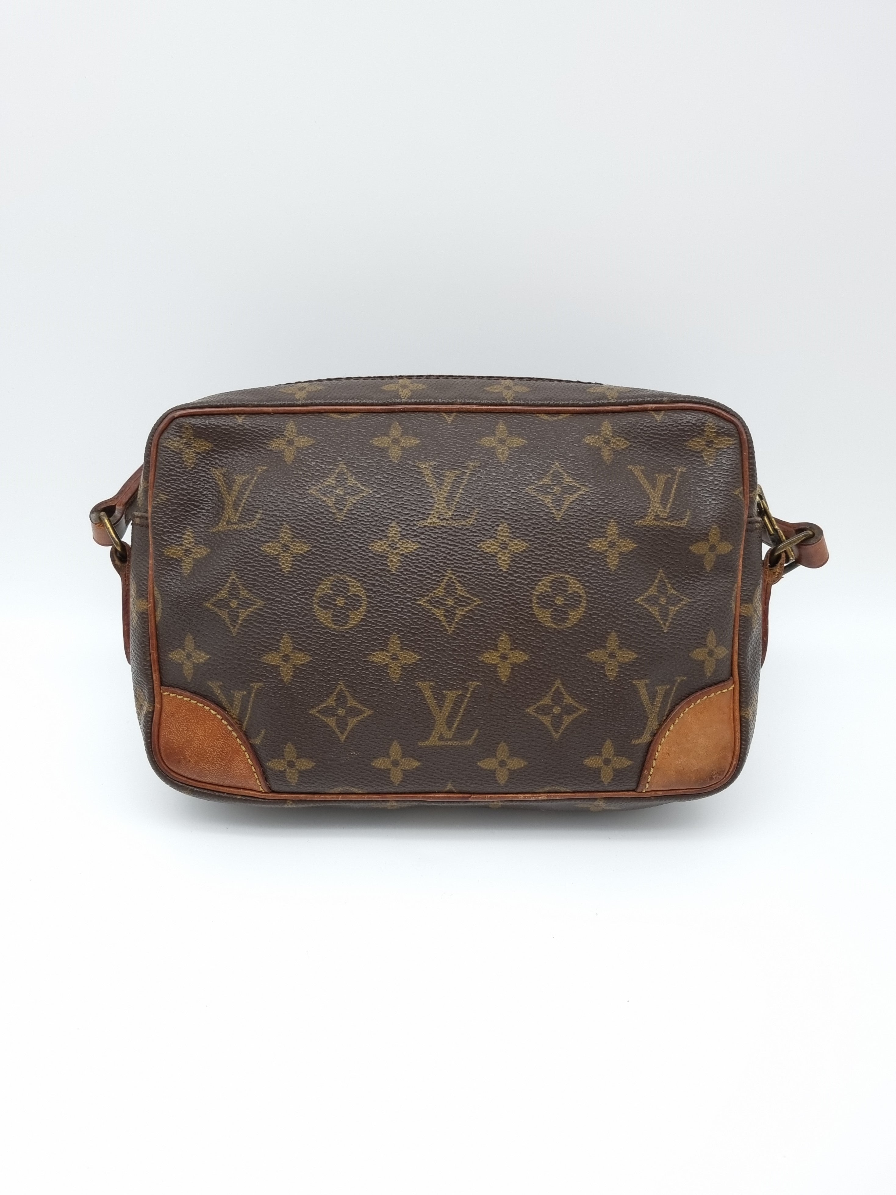 Lv trocadero 23 online