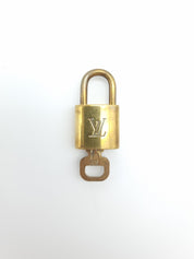 Louis Vuitton -lukko ja avain