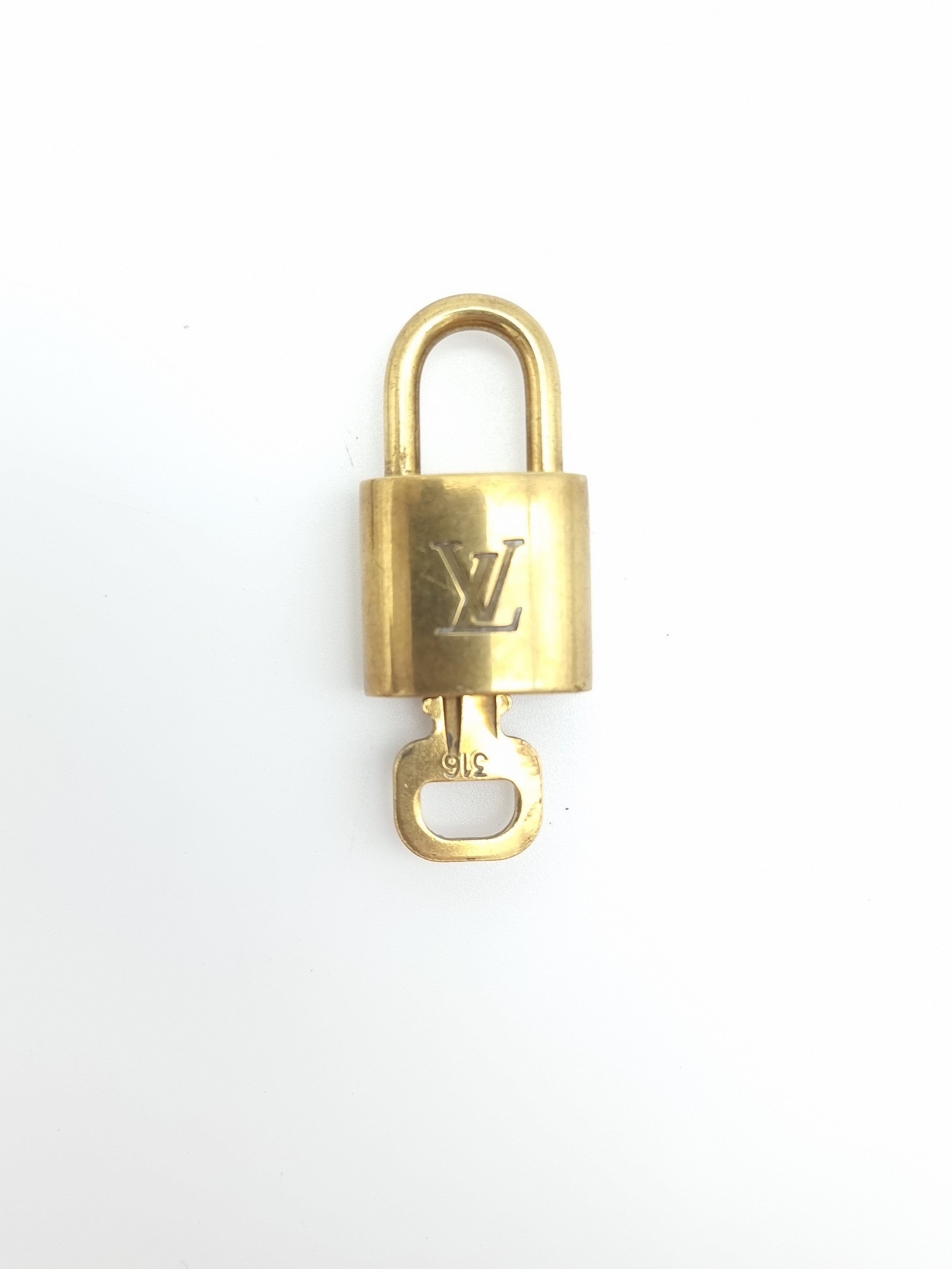 Louis Vuitton -lukko ja avain