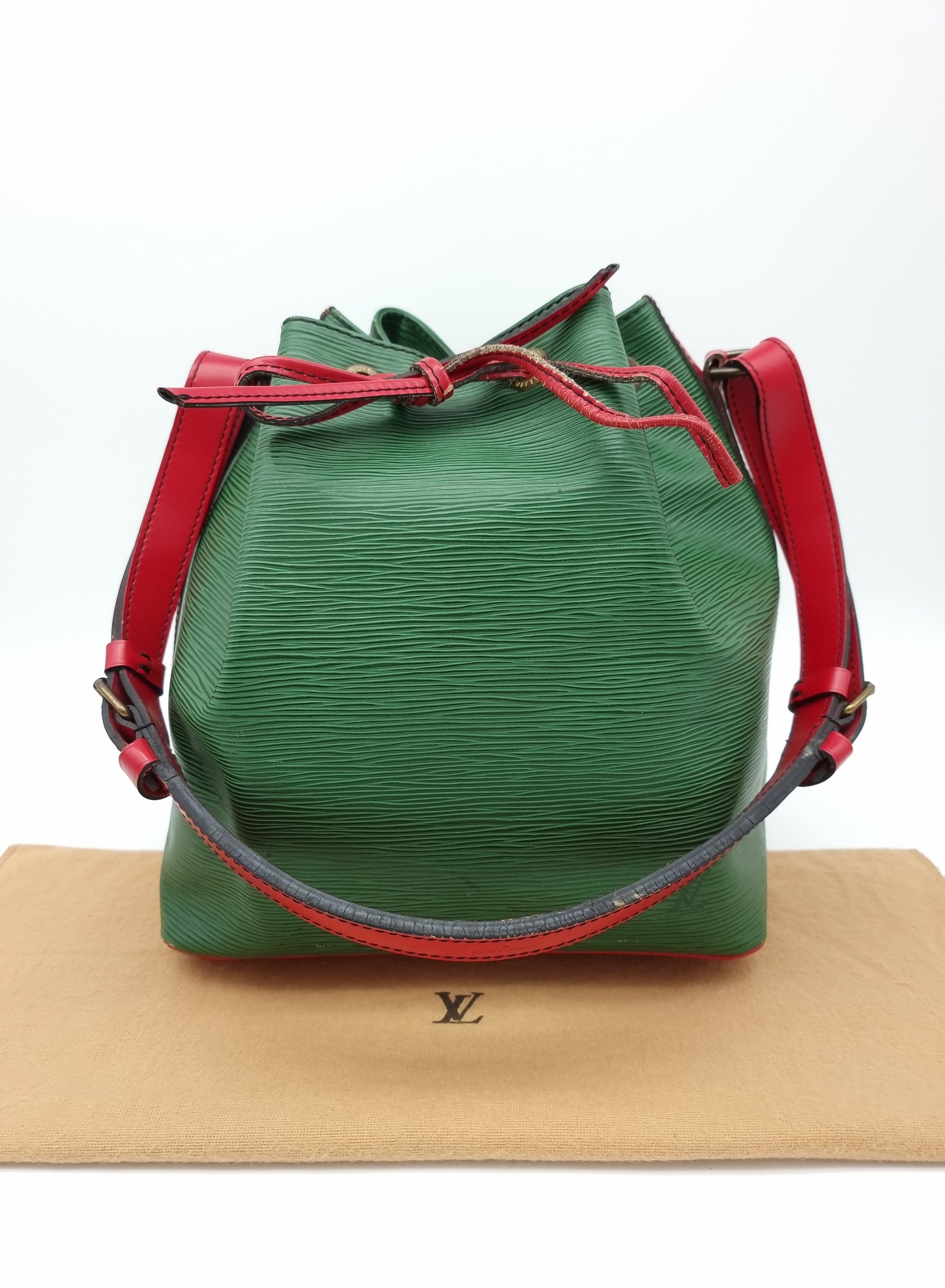 Louis Vuitton Petit Noe Epi