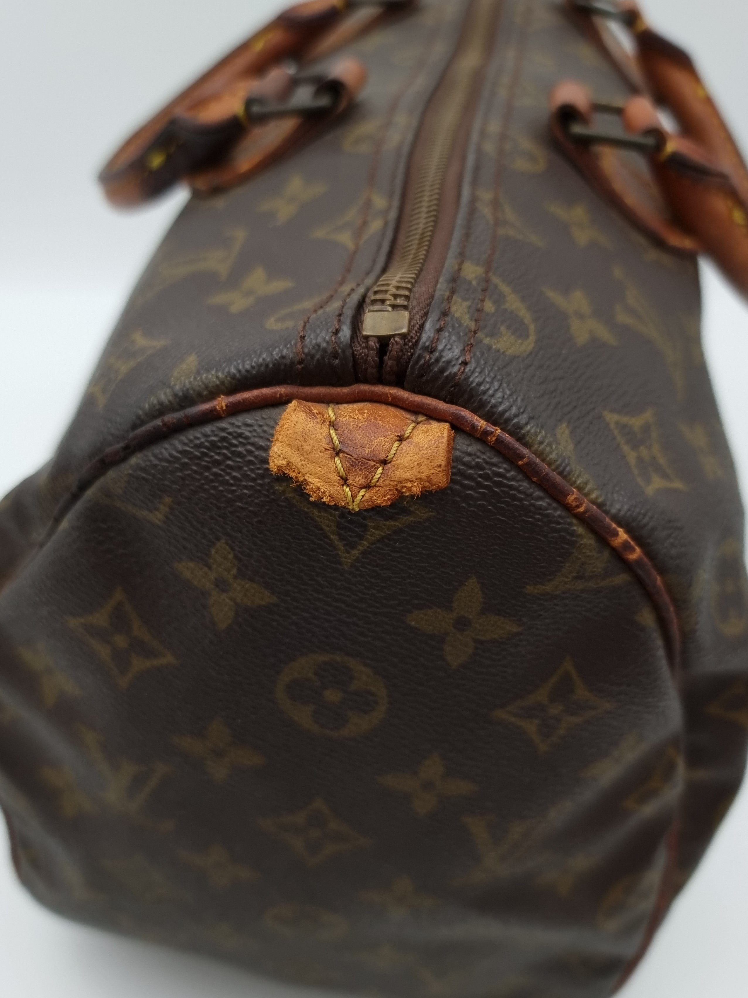 Louis Vuitton Speedy 30