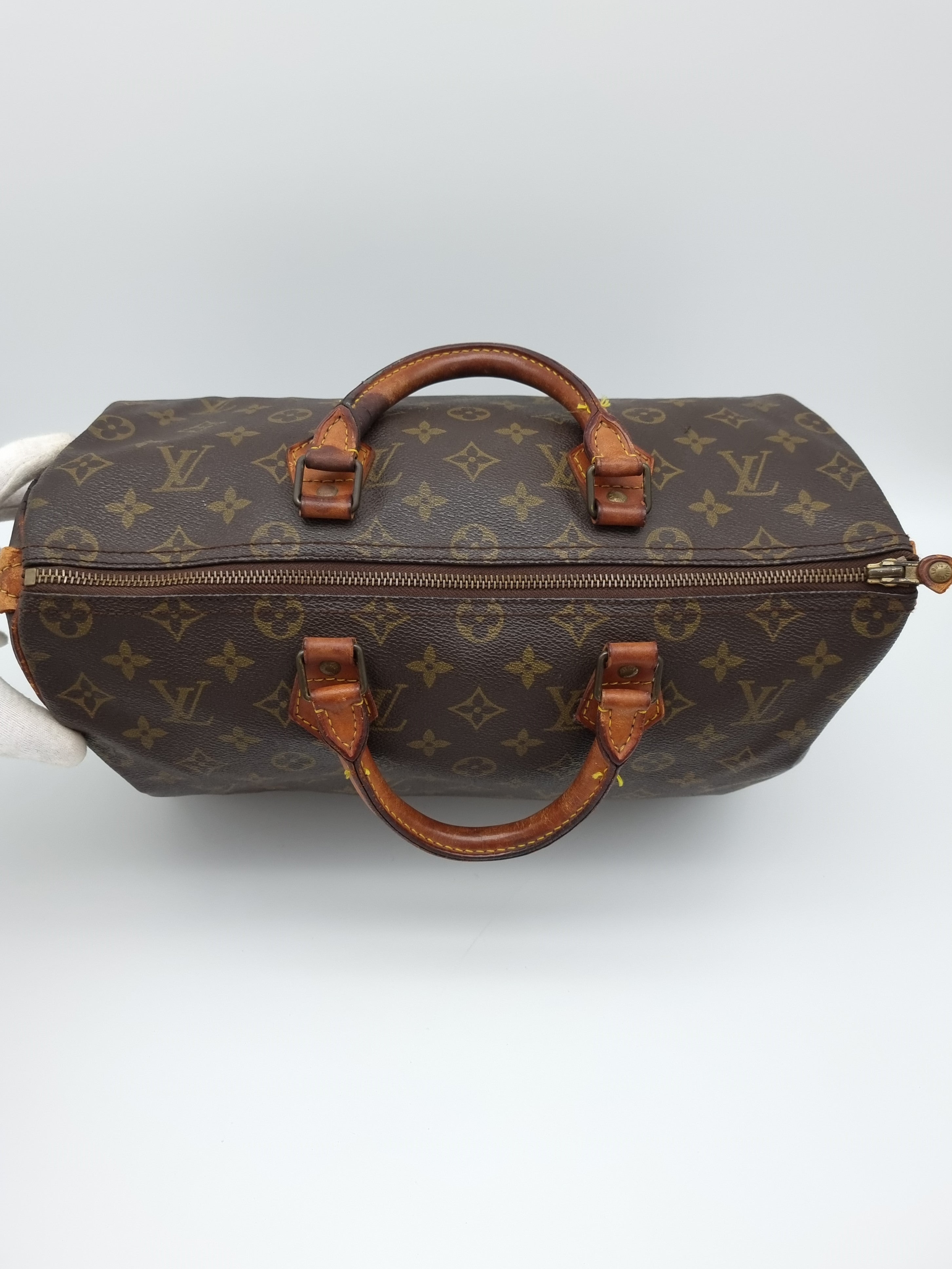 Louis Vuitton Speedy 30