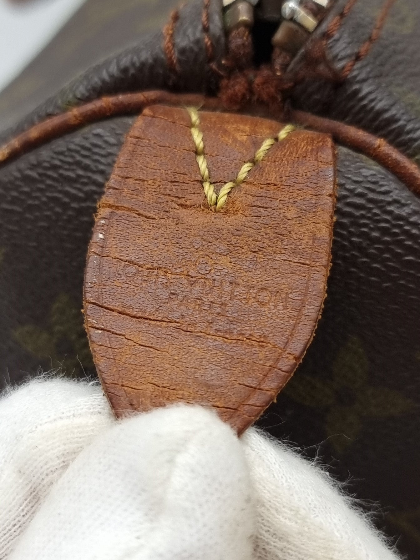 Louis Vuitton Speedy 35