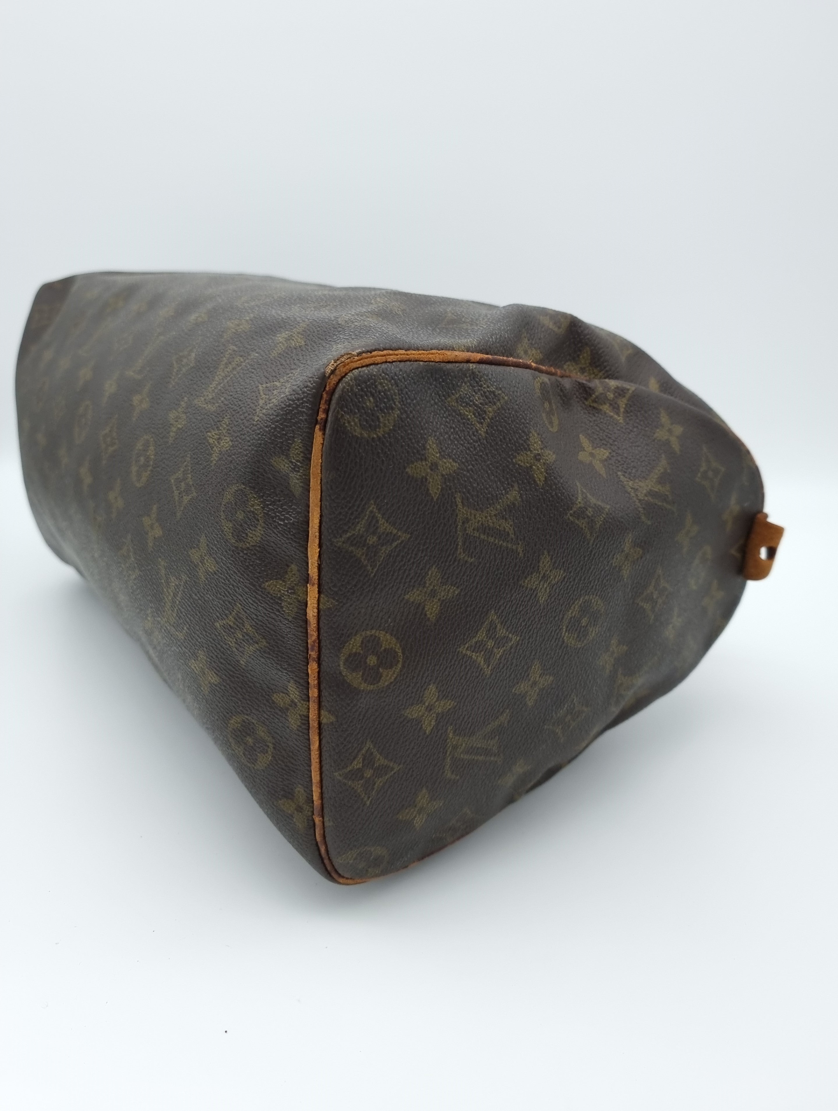 Louis Vuitton Speedy 35