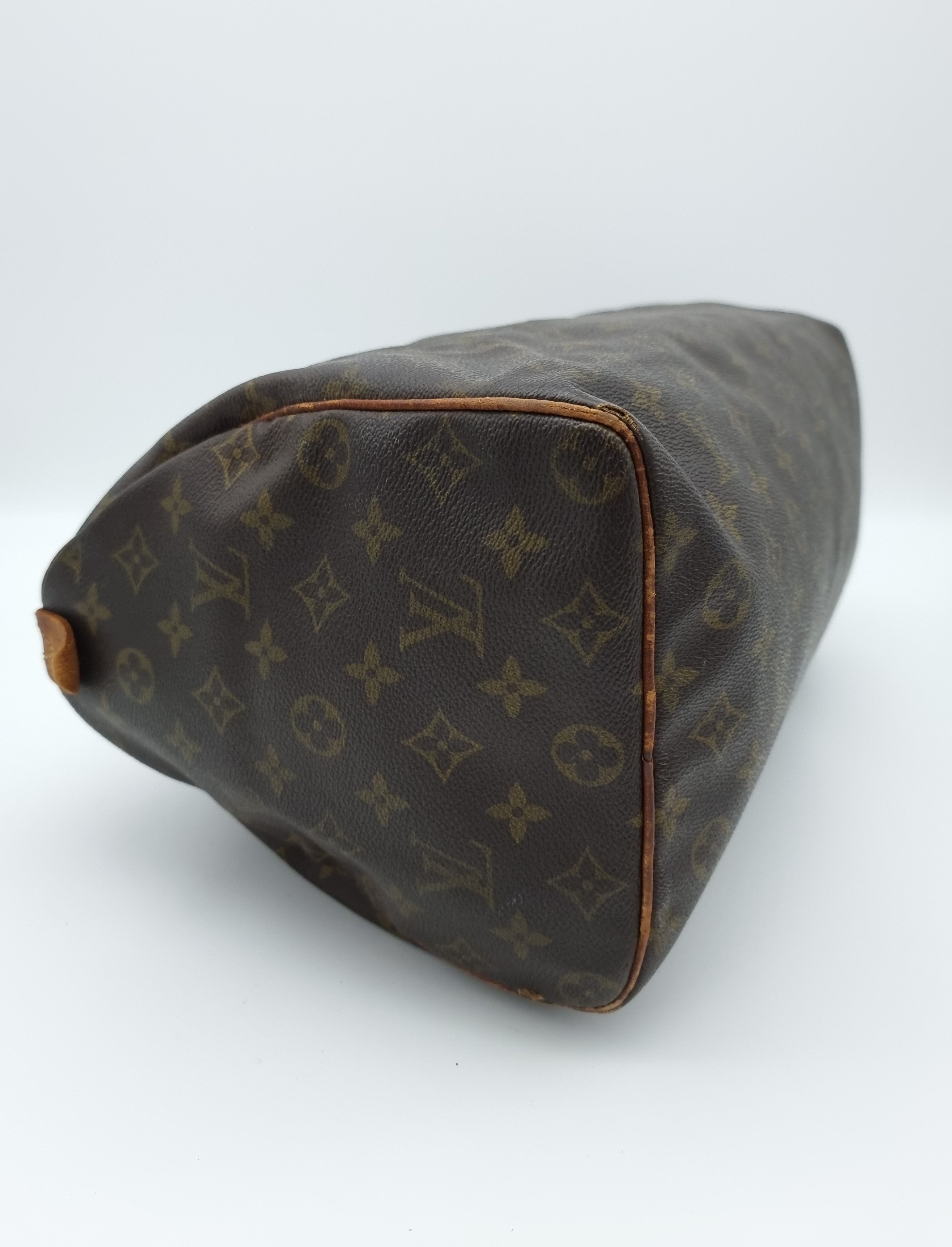 Louis Vuitton Speedy 35