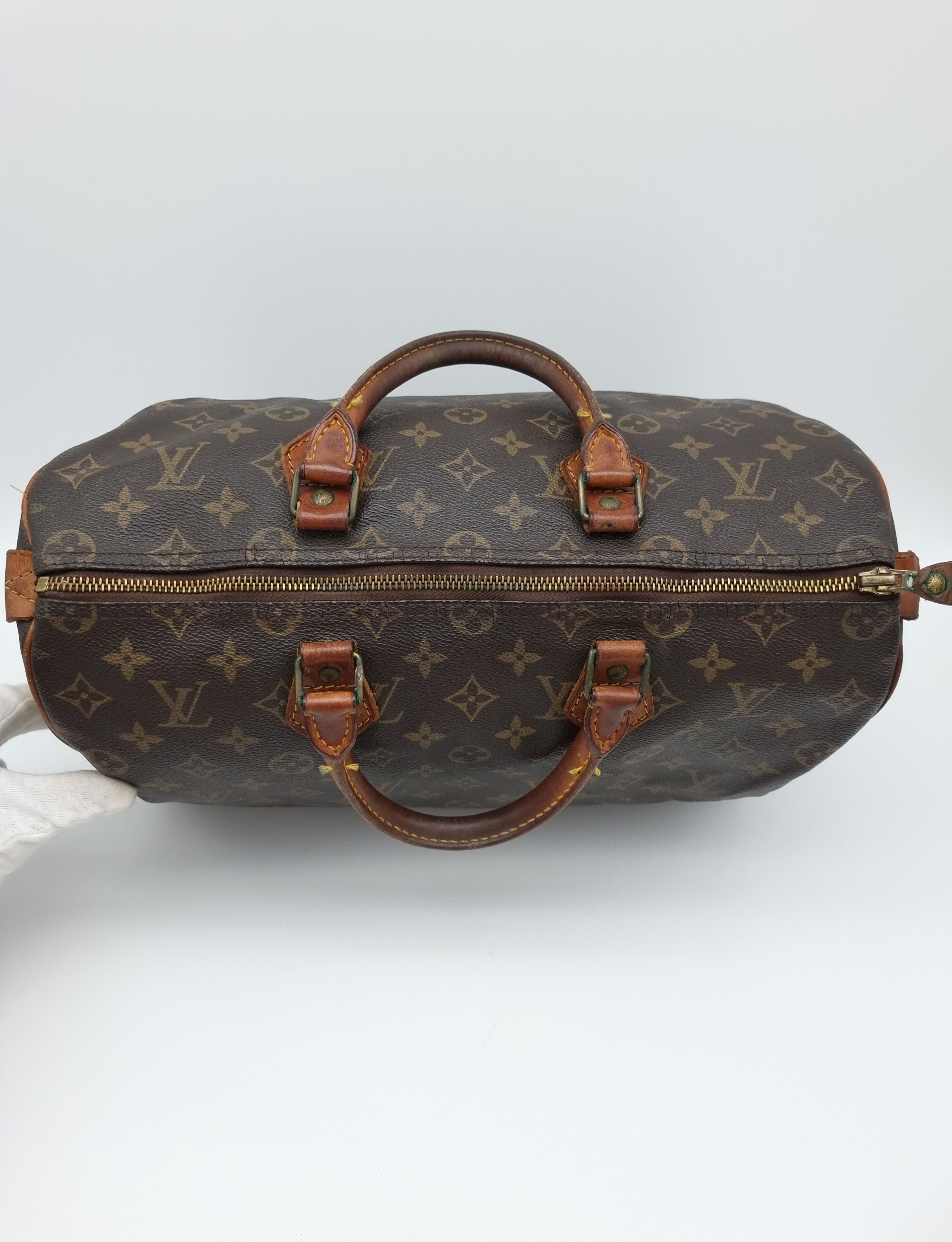 Louis Vuitton Speedy 35