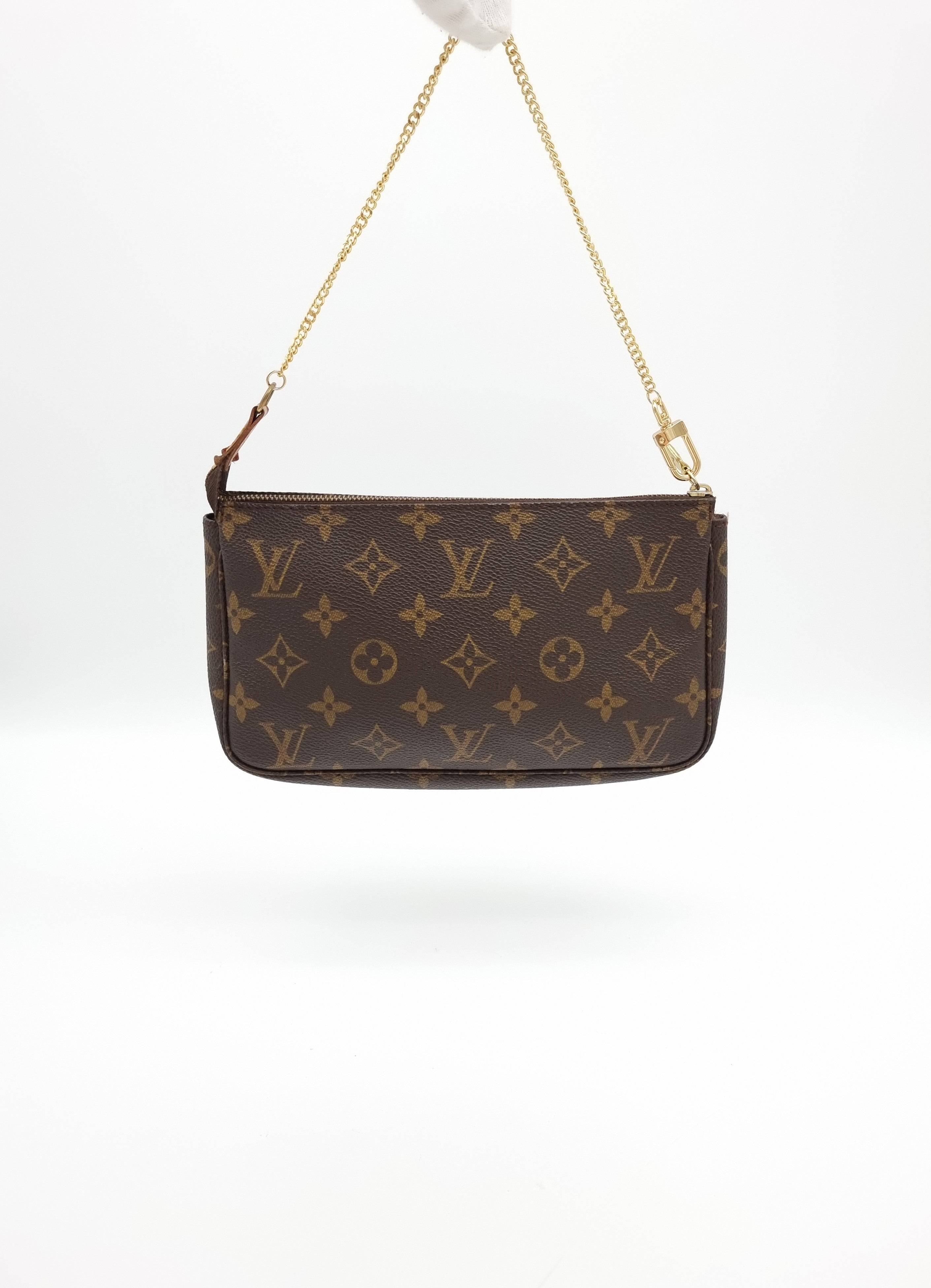 Louis Vuitton Pochette Accessoires