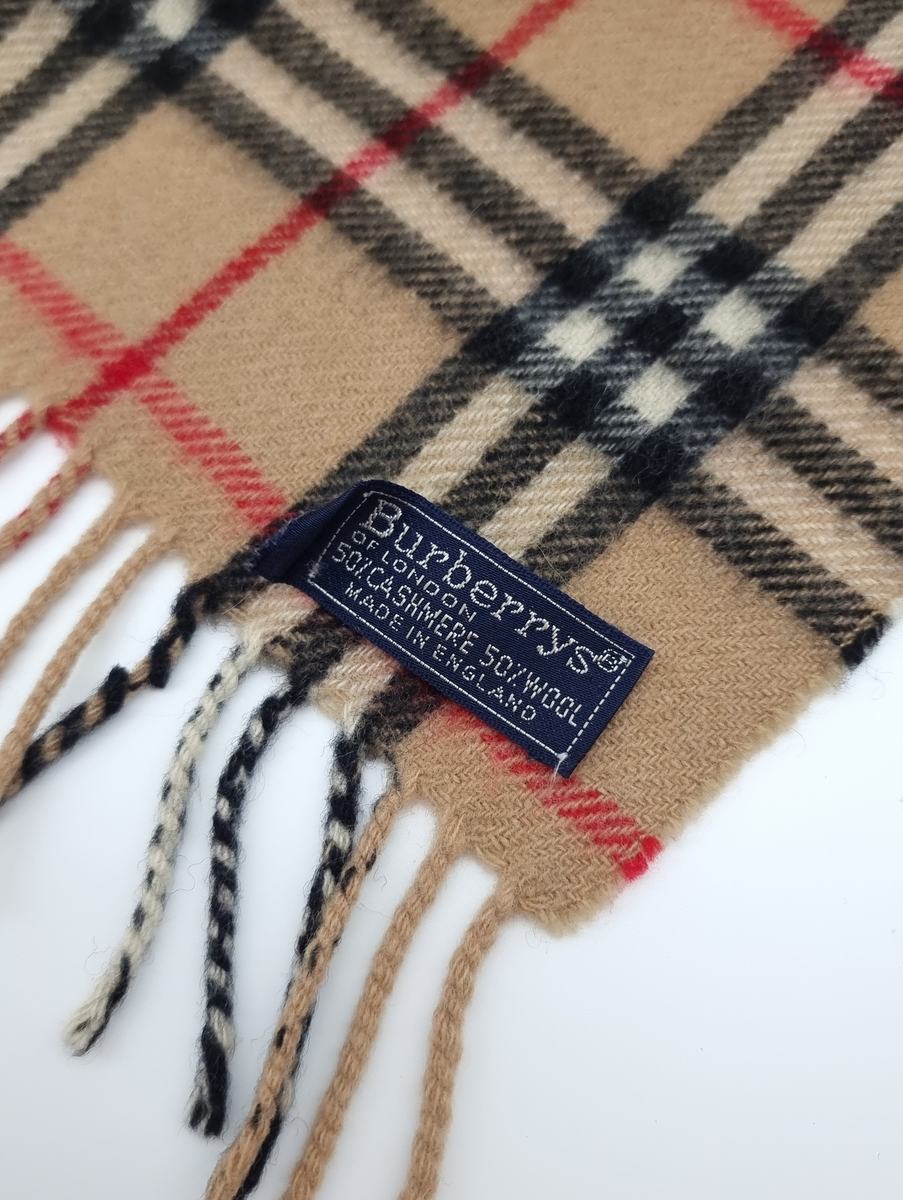 Burberry Cashmere & Wool Scarf – Luxor Finland