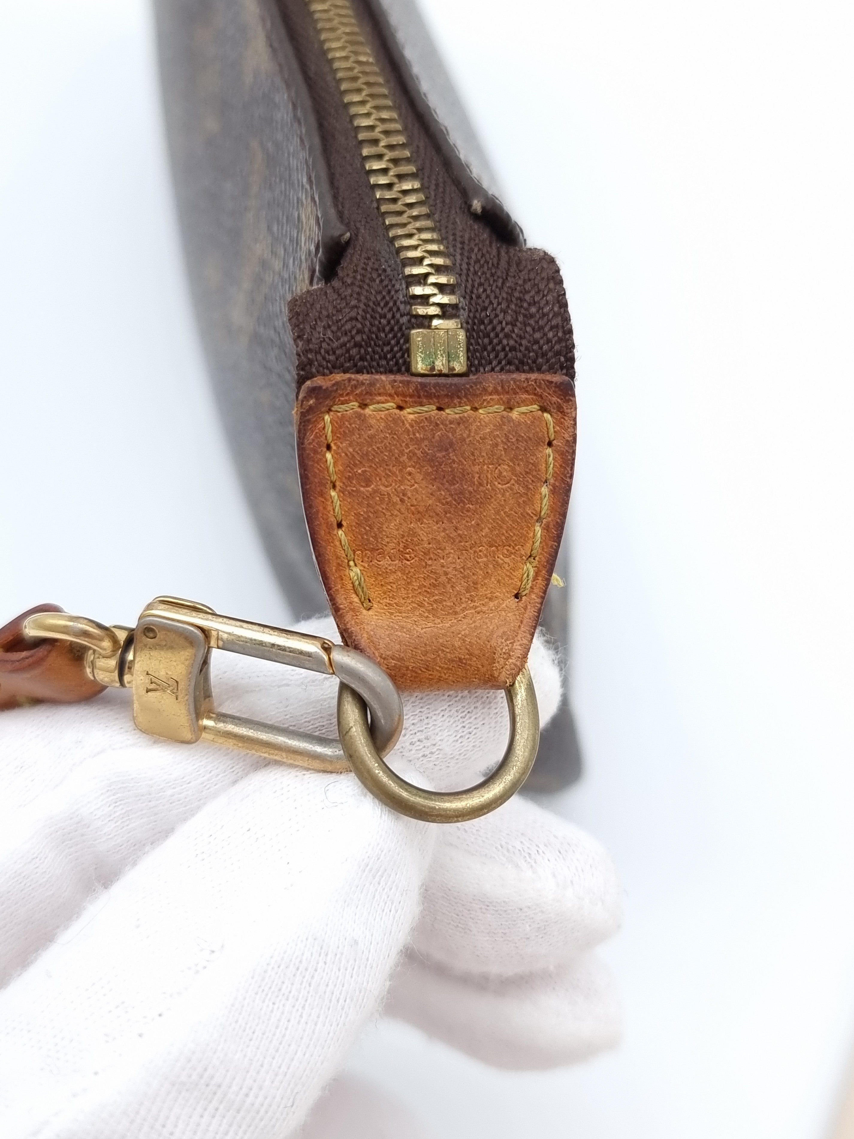 Louis Vuitton Pochette Accessories