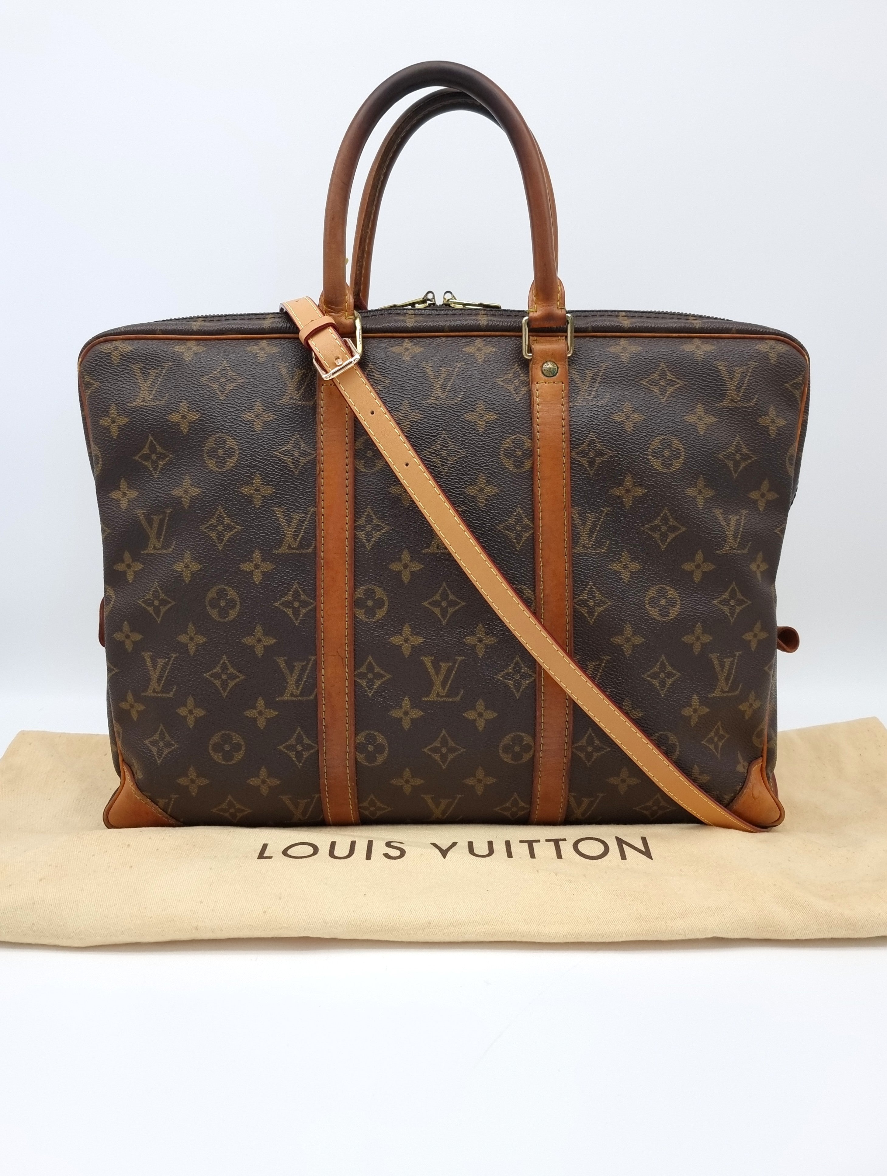 Louis Vuitton Porte Documents Voyage