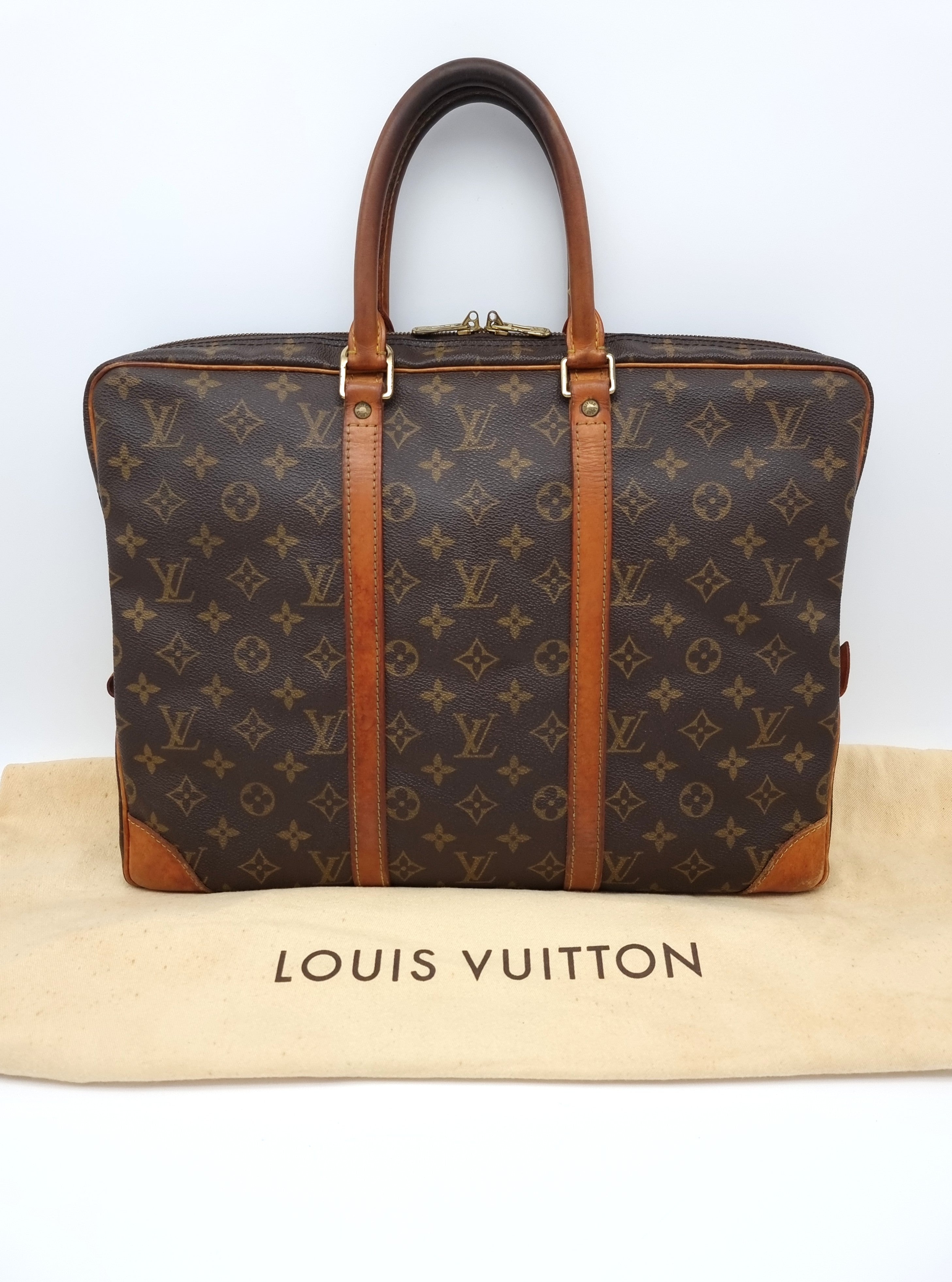 Louis Vuitton Porte Documents Voyage