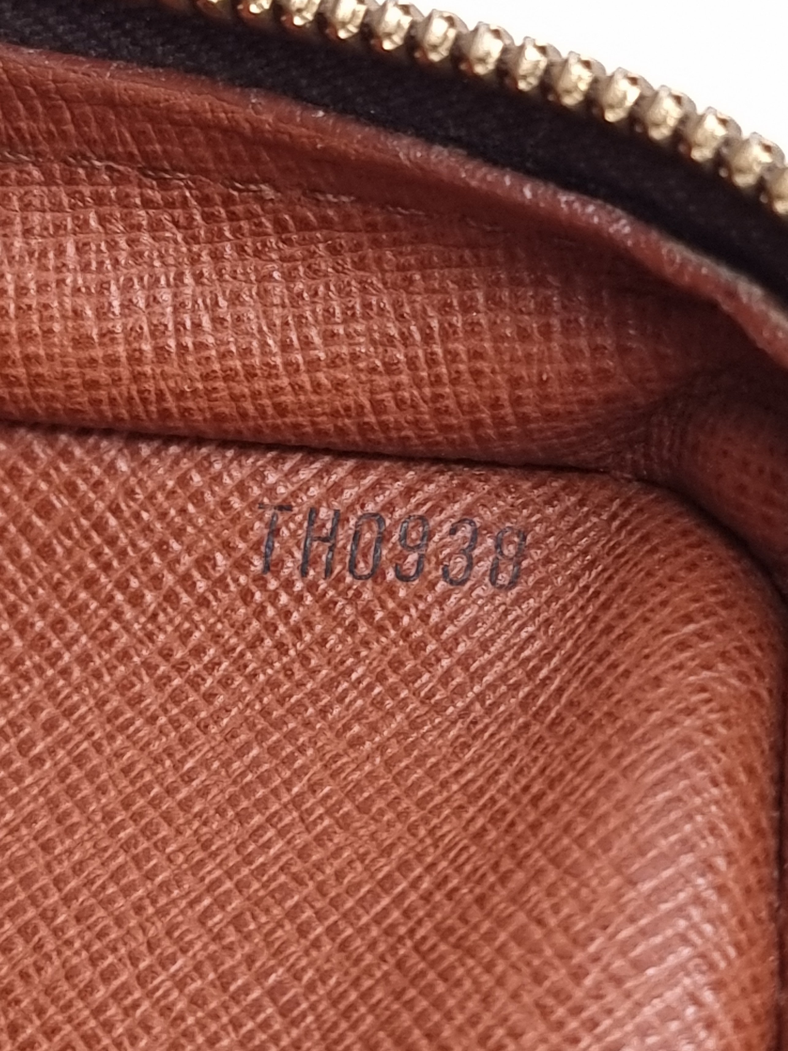 Louis Vuitton Porte Documents Voyage