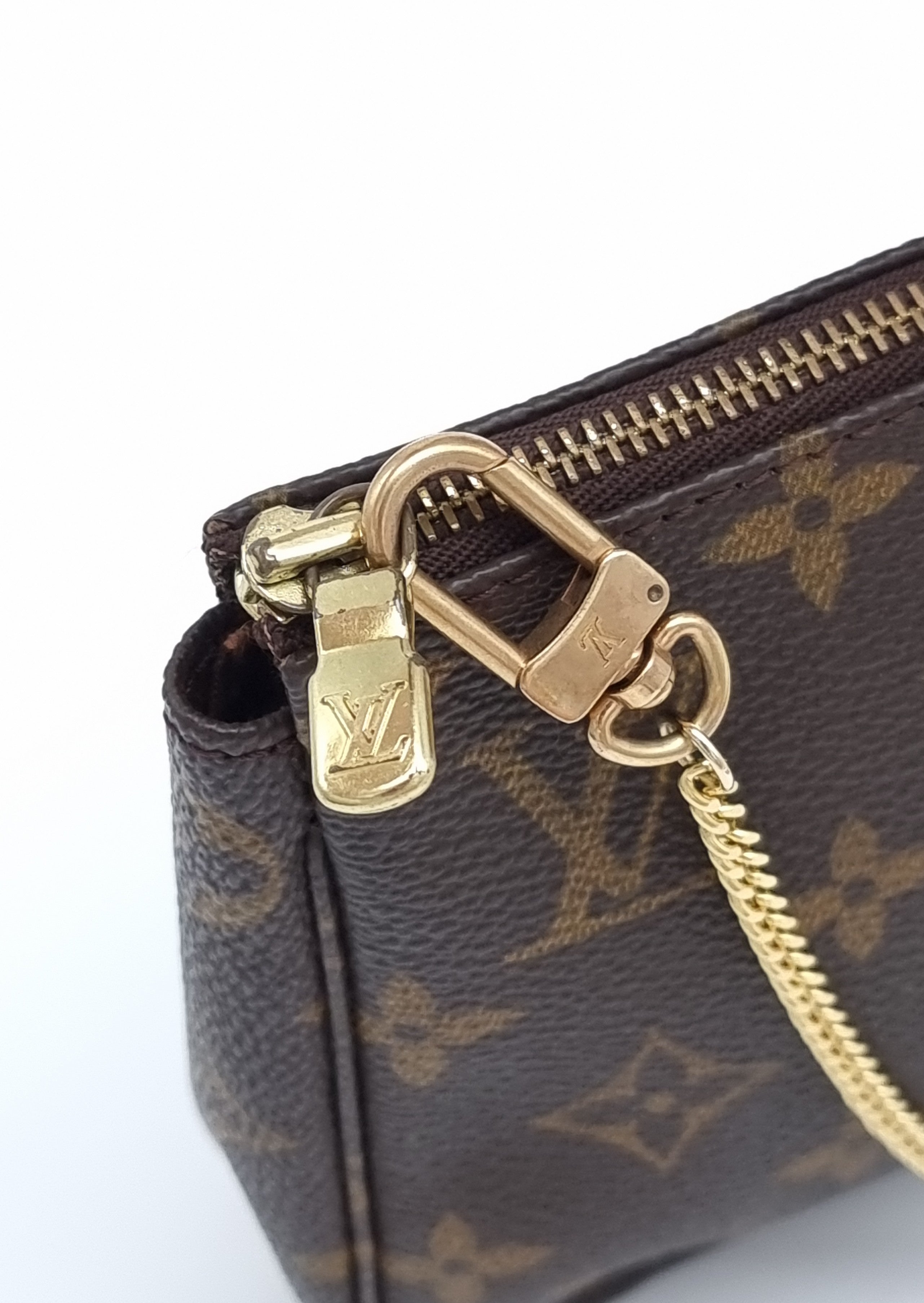 Louis Vuitton Pochette Accessoires