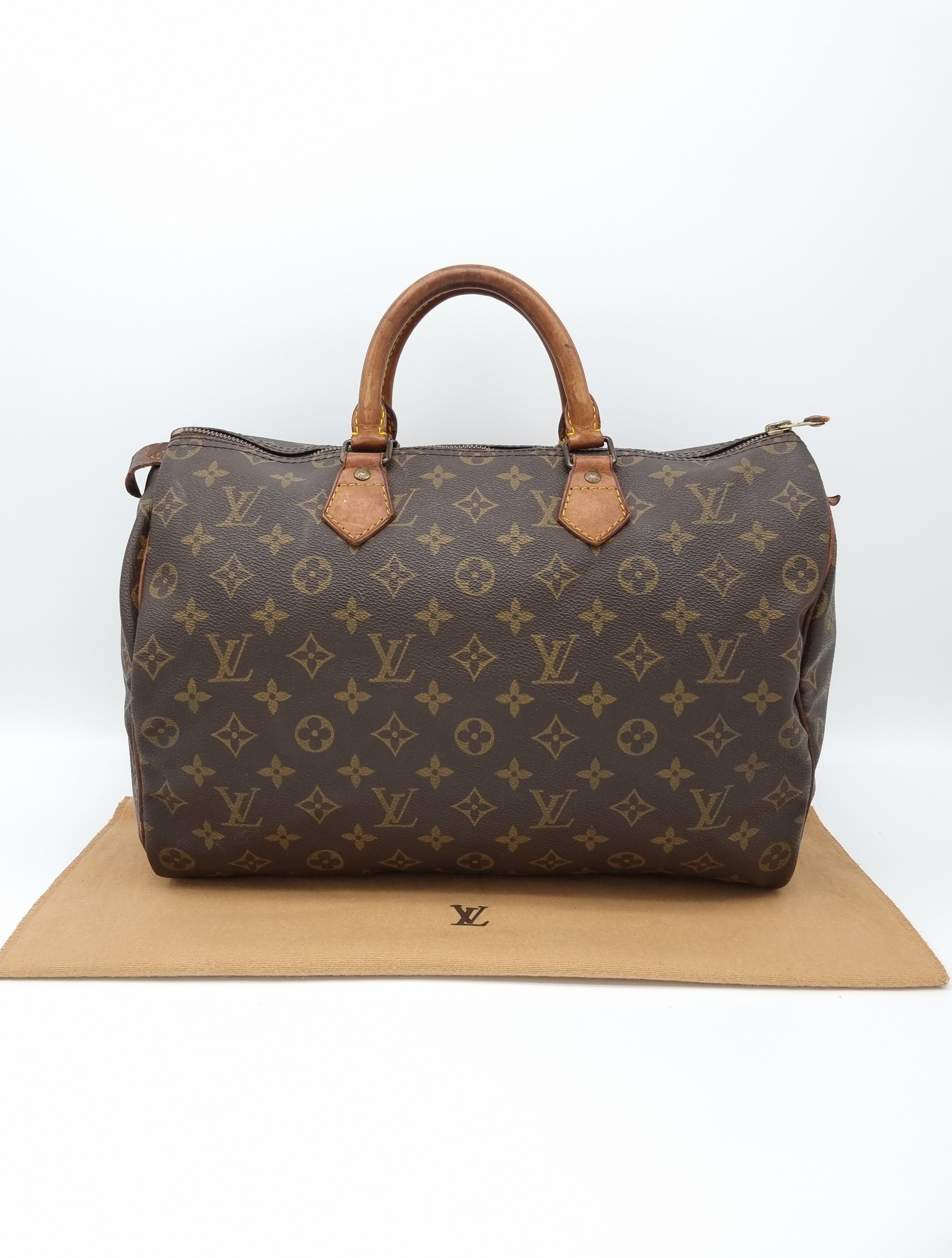 Louis Vuitton Speedy 35