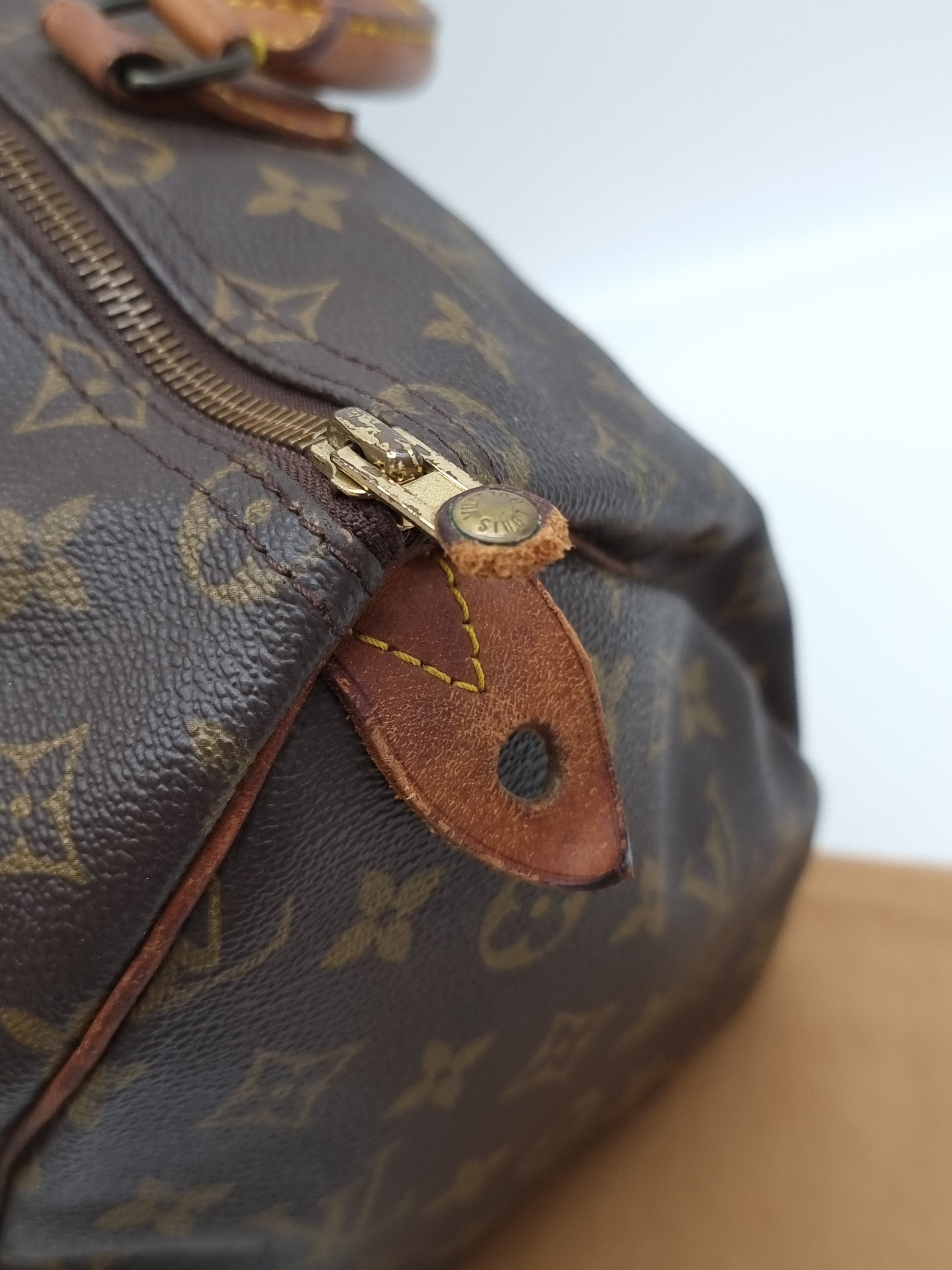 Louis Vuitton Speedy 35
