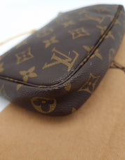 Louis Vuitton Pochette Accessoires