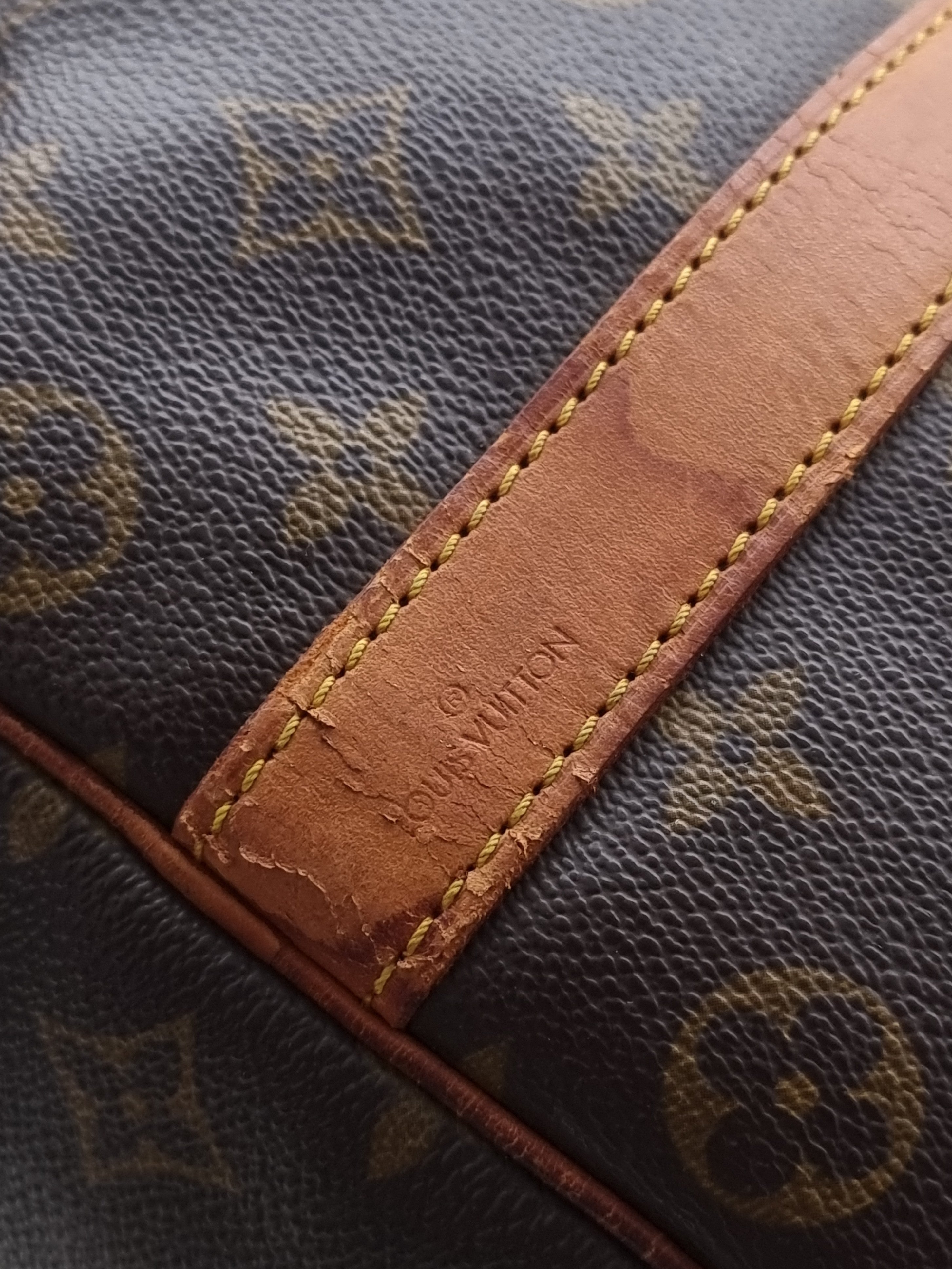 Louis Vuitton Keepall 50 Bandouliere