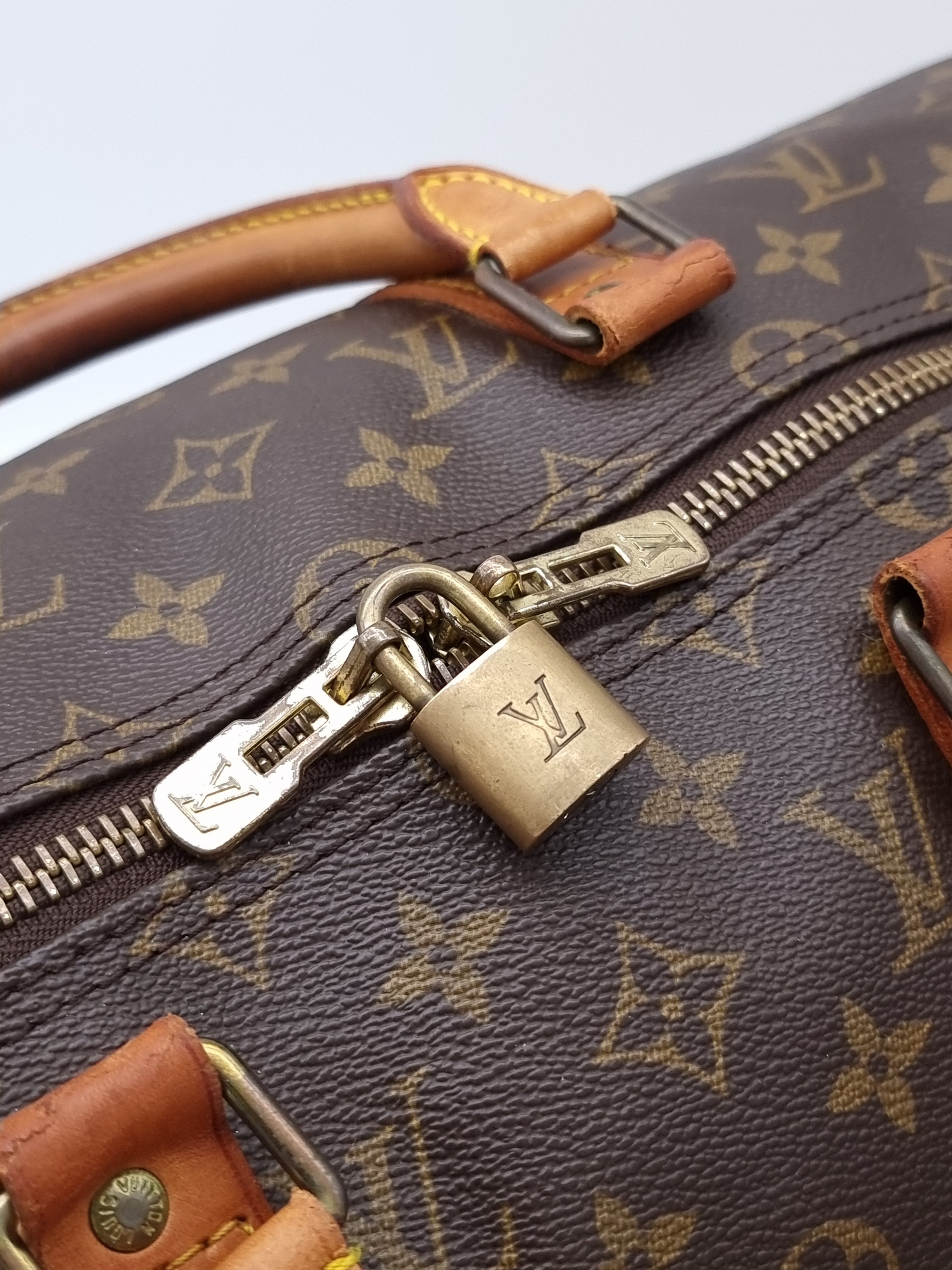 Louis Vuitton Keepall 50 Bandouliere