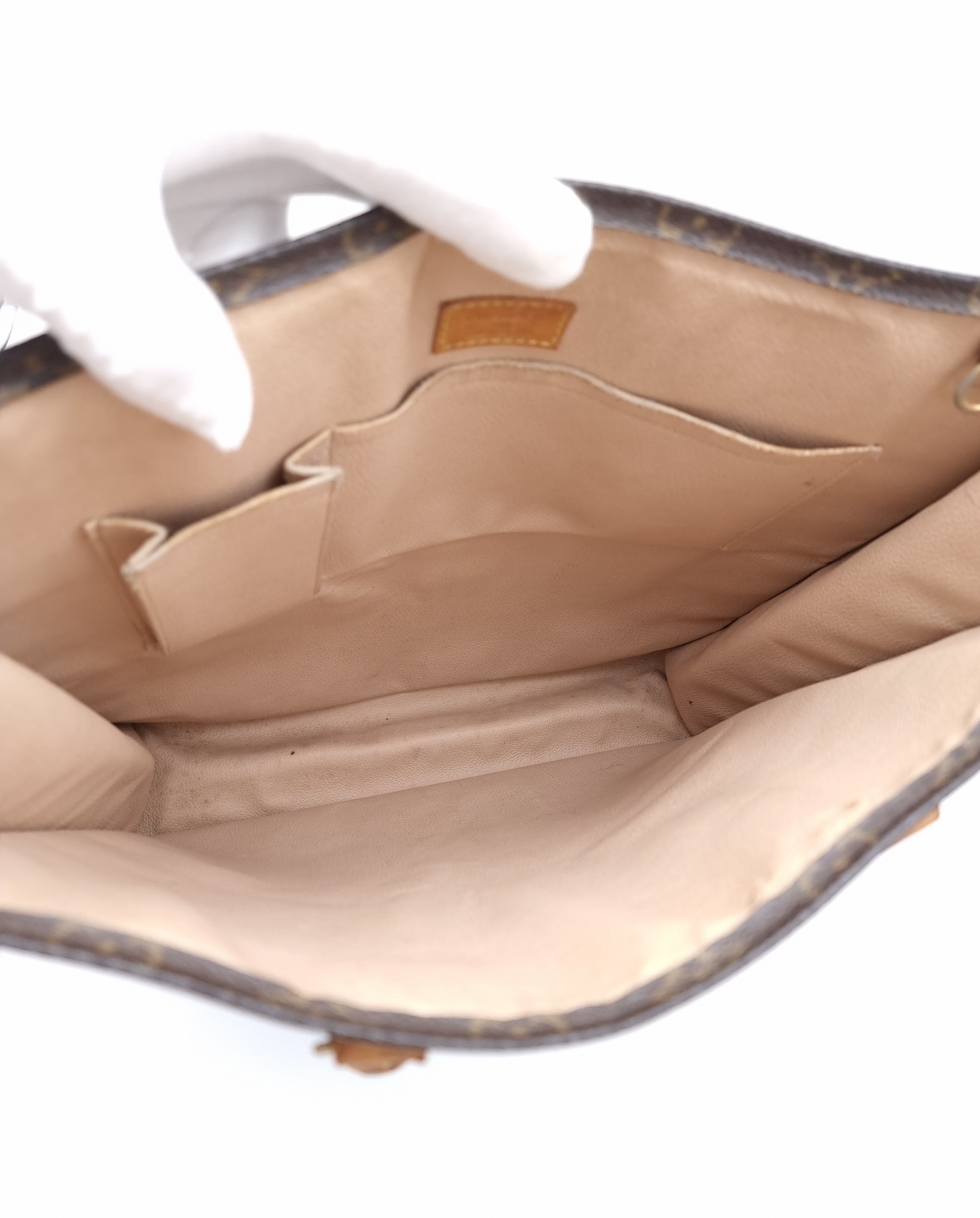 Louis Vuitton Sac Plat