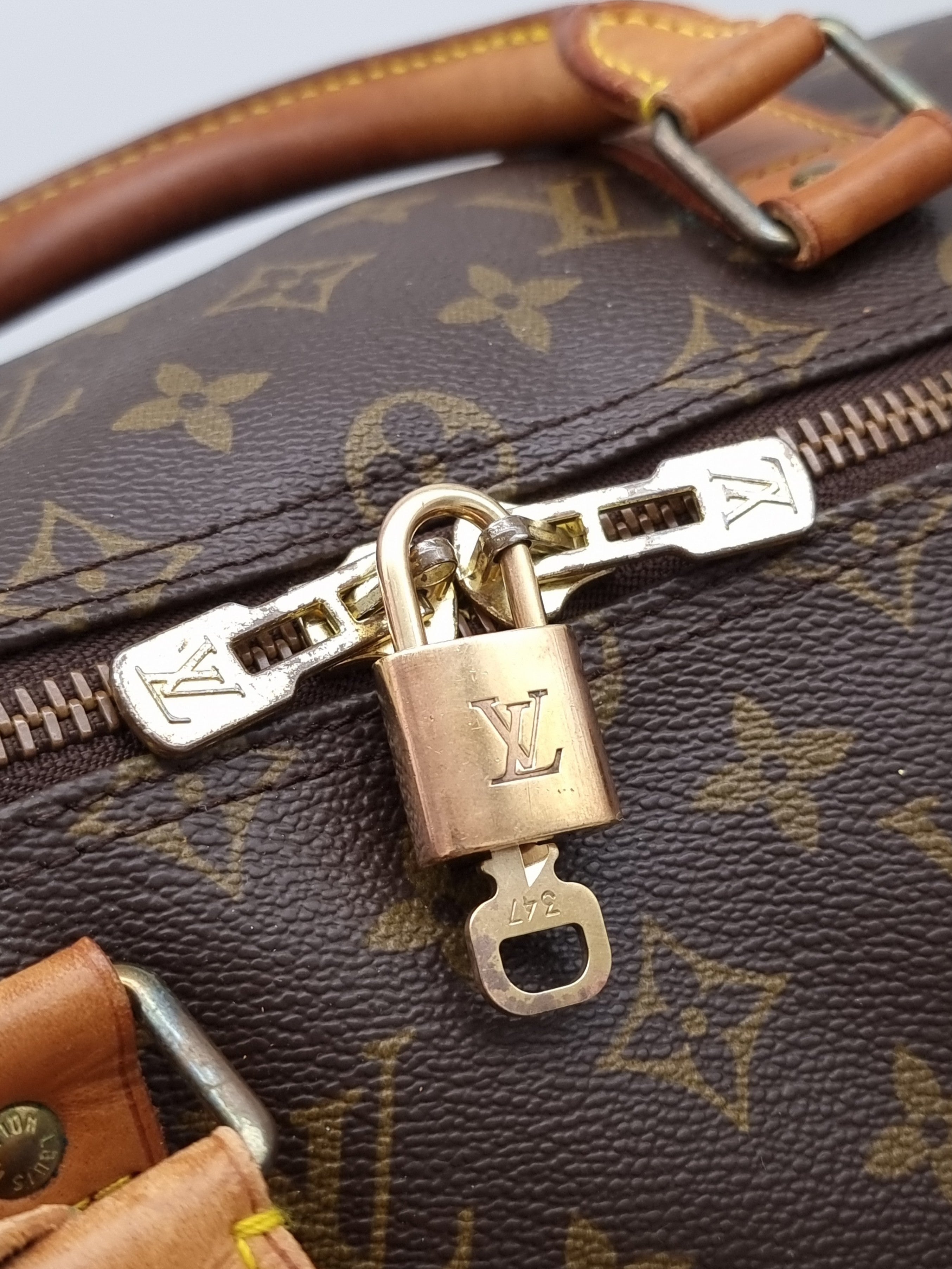 Louis Vuitton Keepall 50 Bandouliere