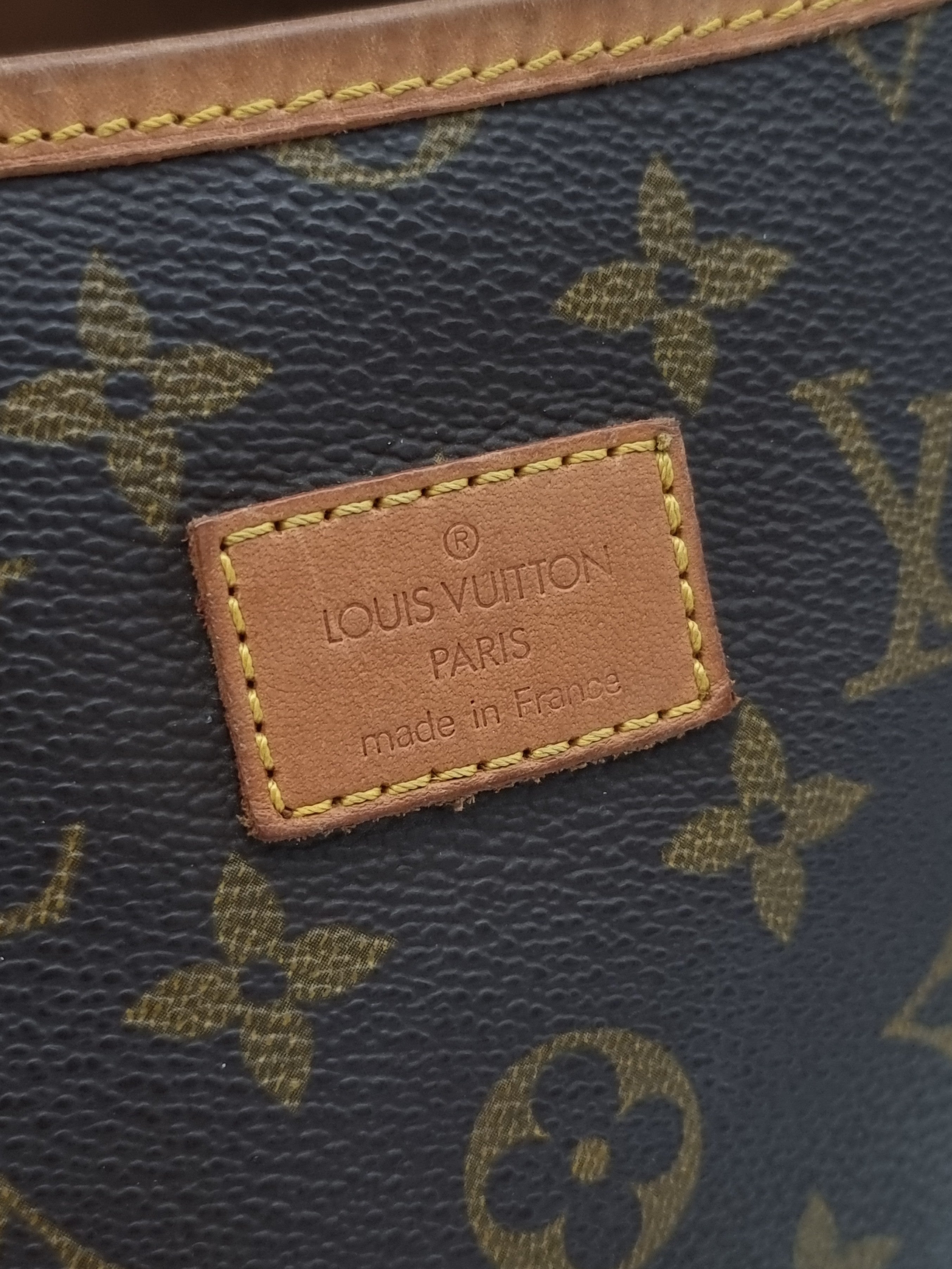 Louis Vuitton Saumur 35
