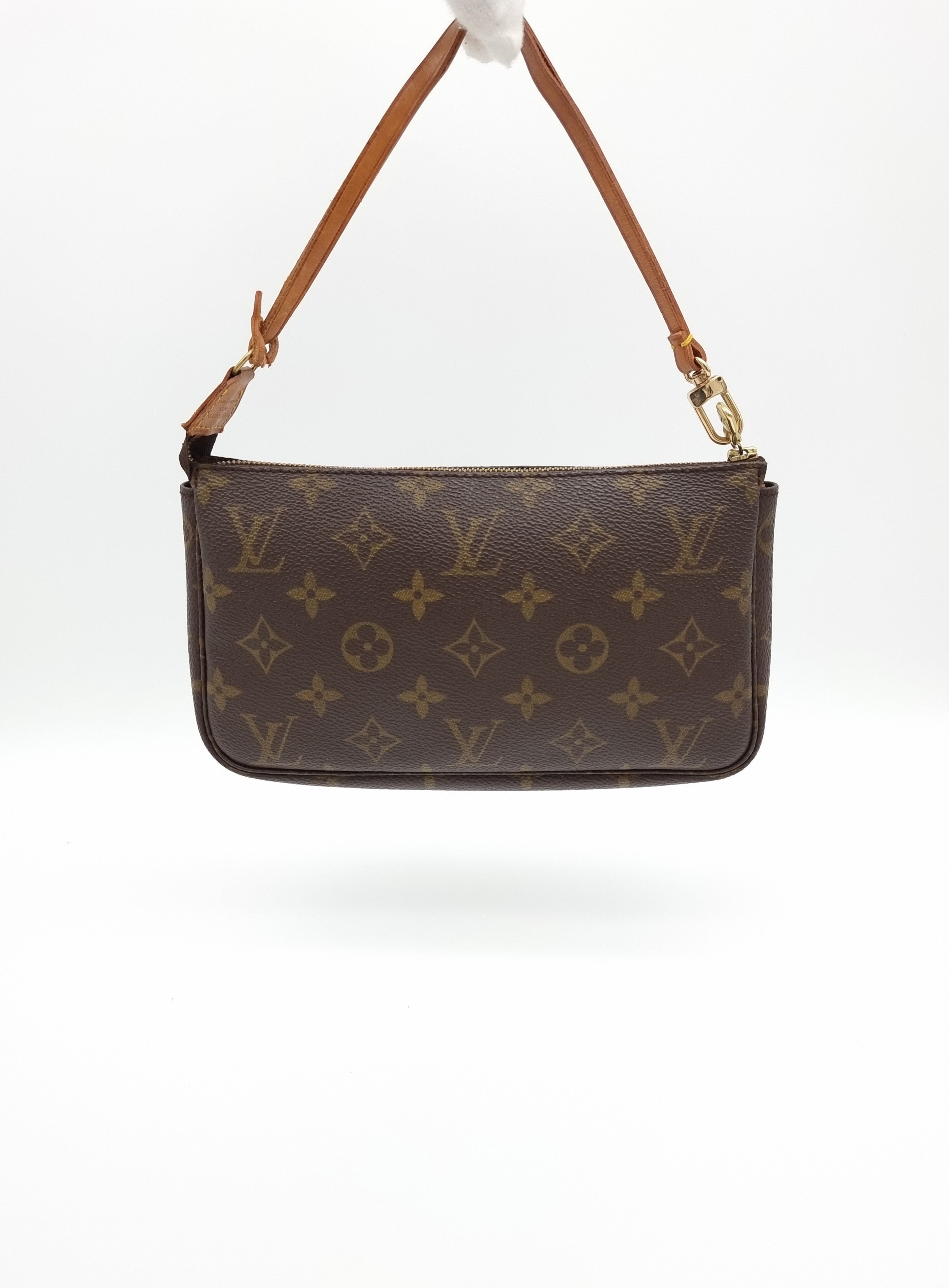 Louis Vuitton Pochette Accessoires
