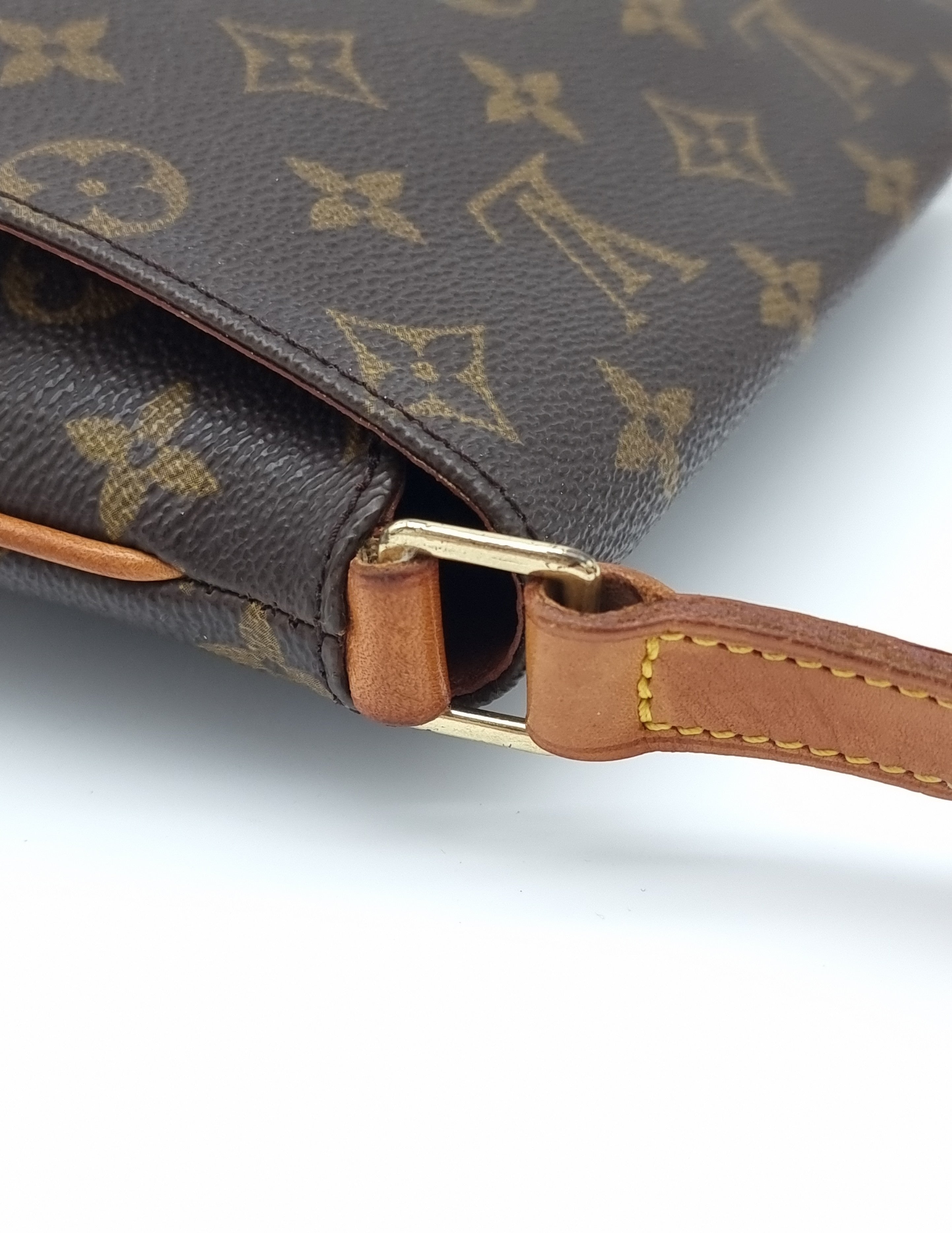 Louis Vuitton Musette Salsa