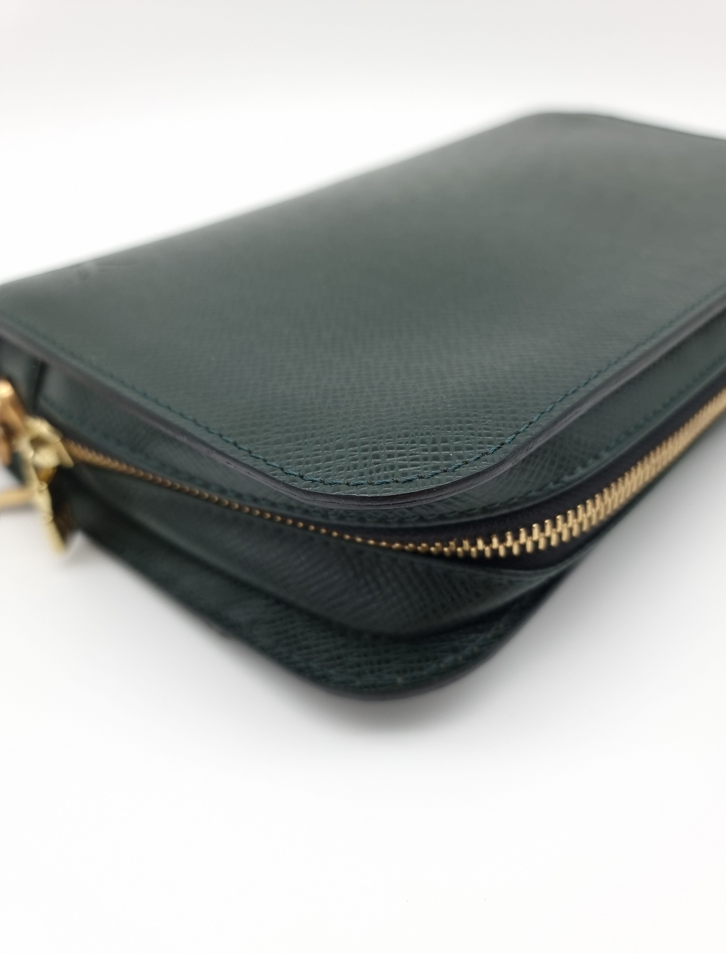 Louis Vuitton Taiga Baikal