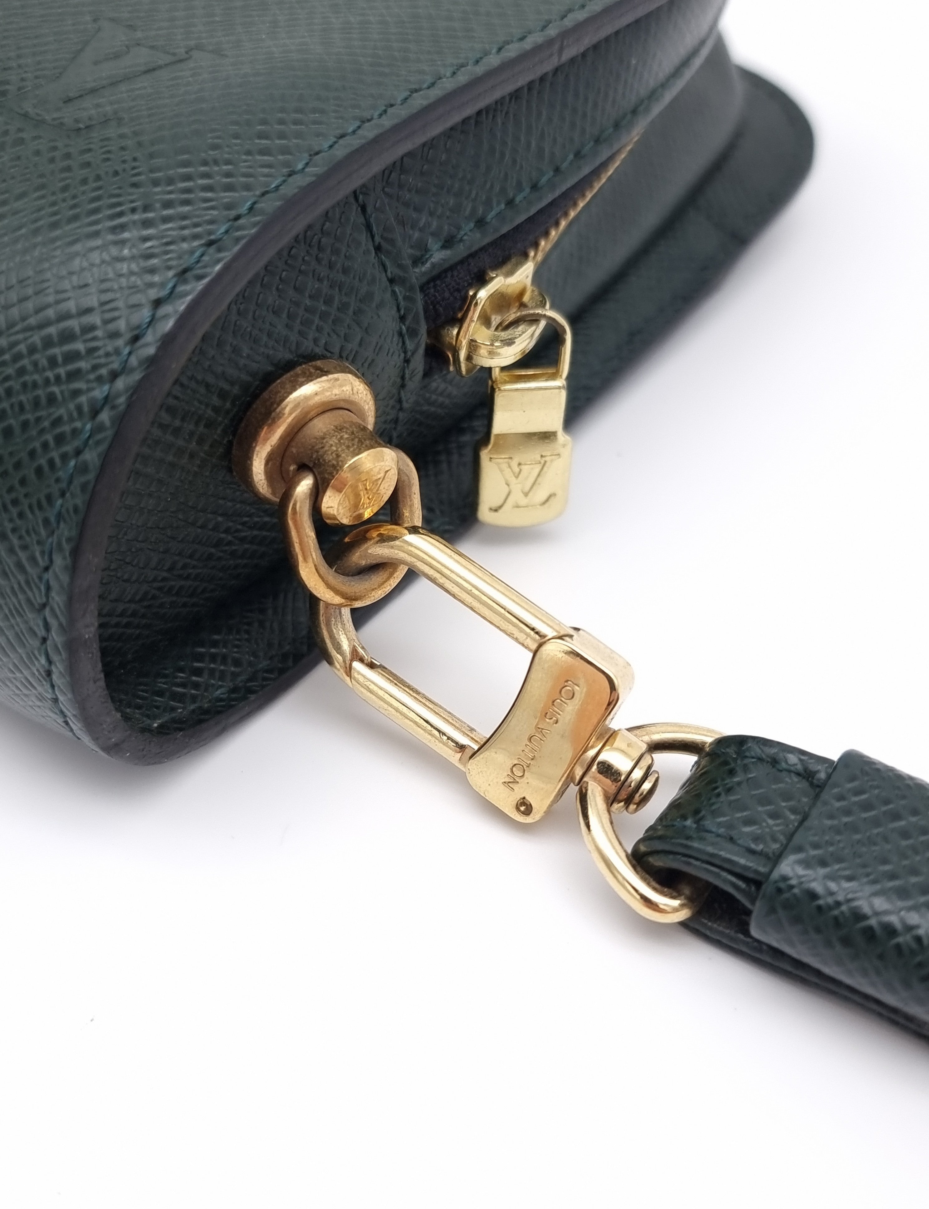 Louis Vuitton Taiga Baikal