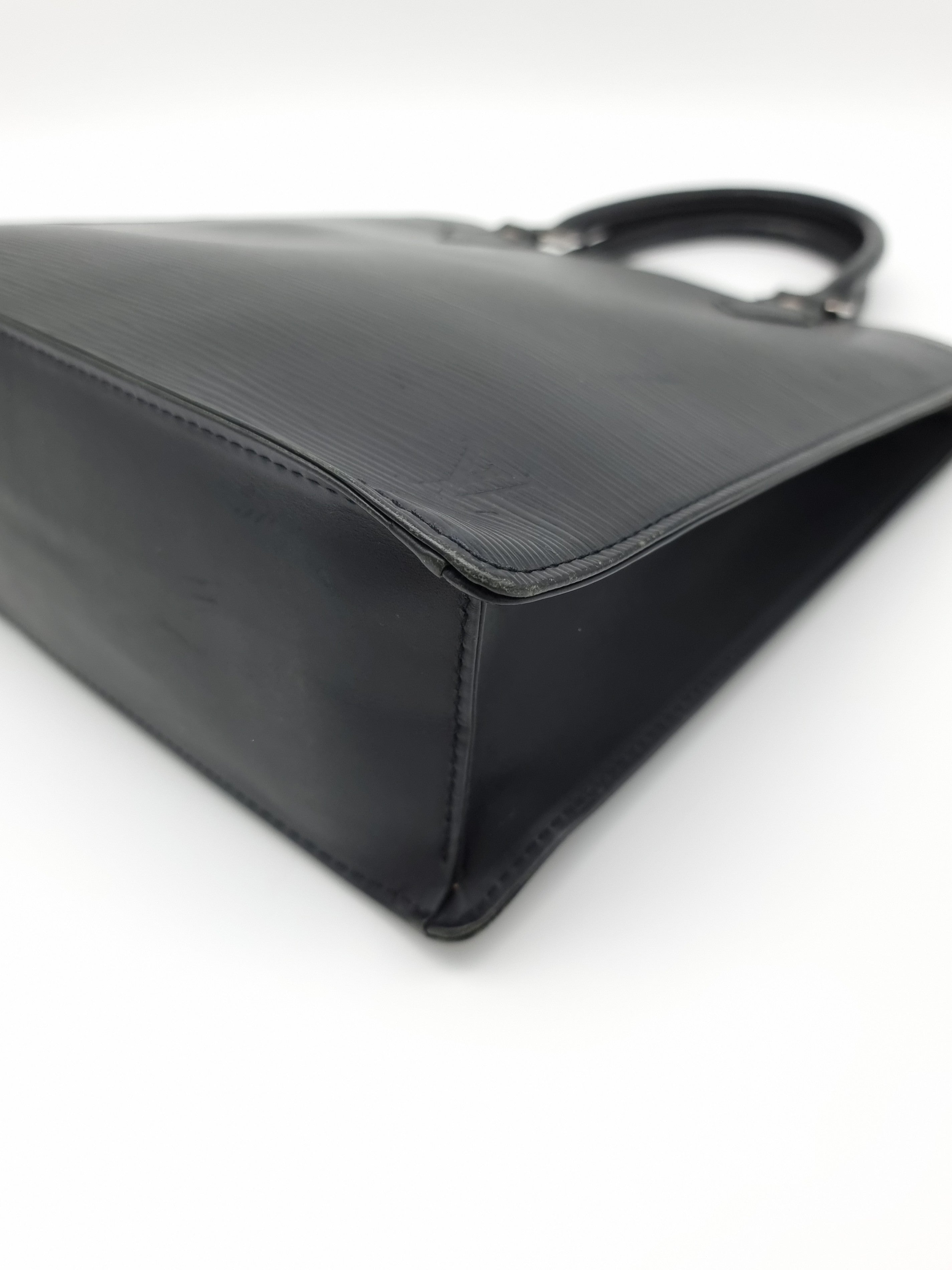 Louis Vuitton Epi Sac Plat
