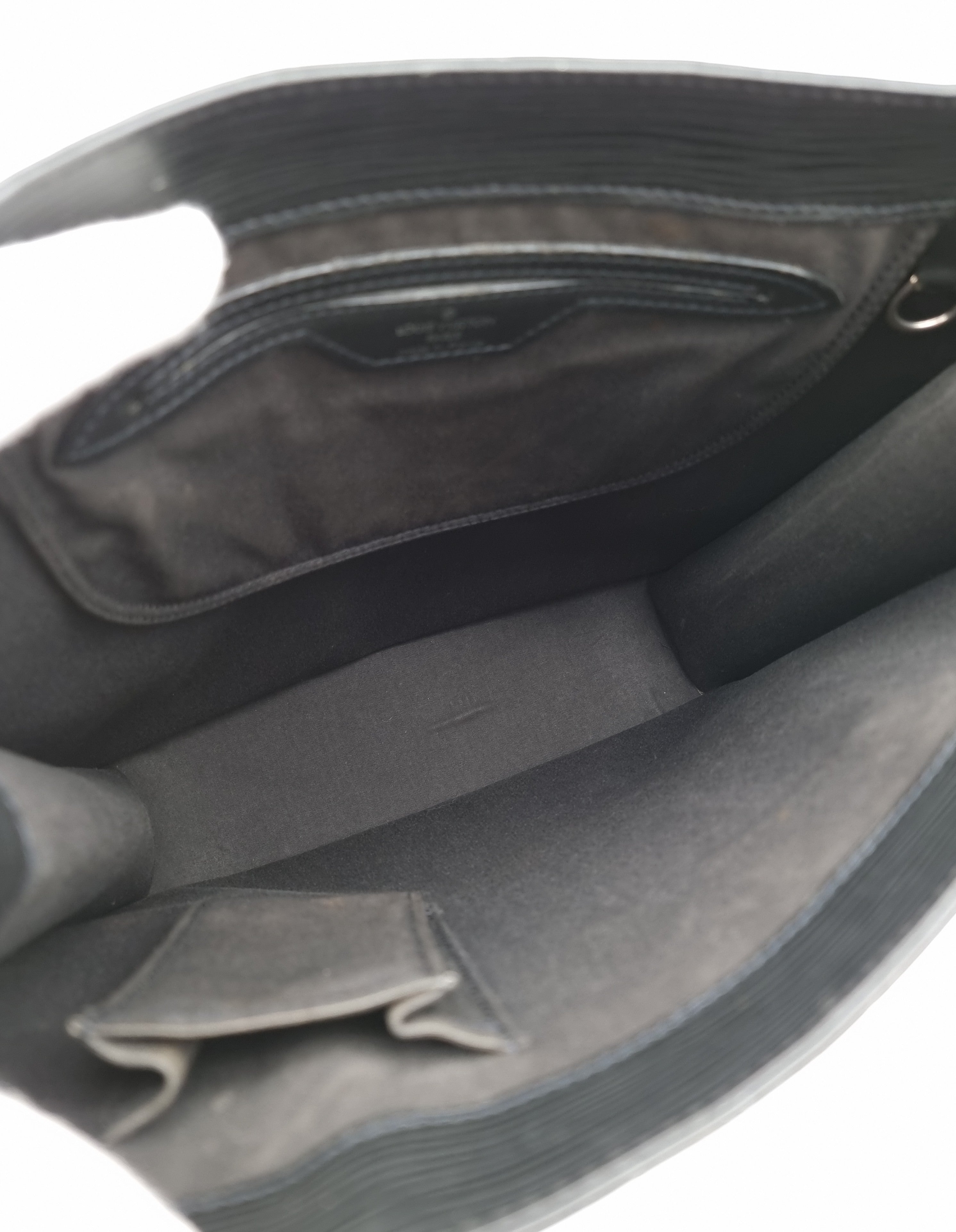 Louis Vuitton Epi Sac Plat